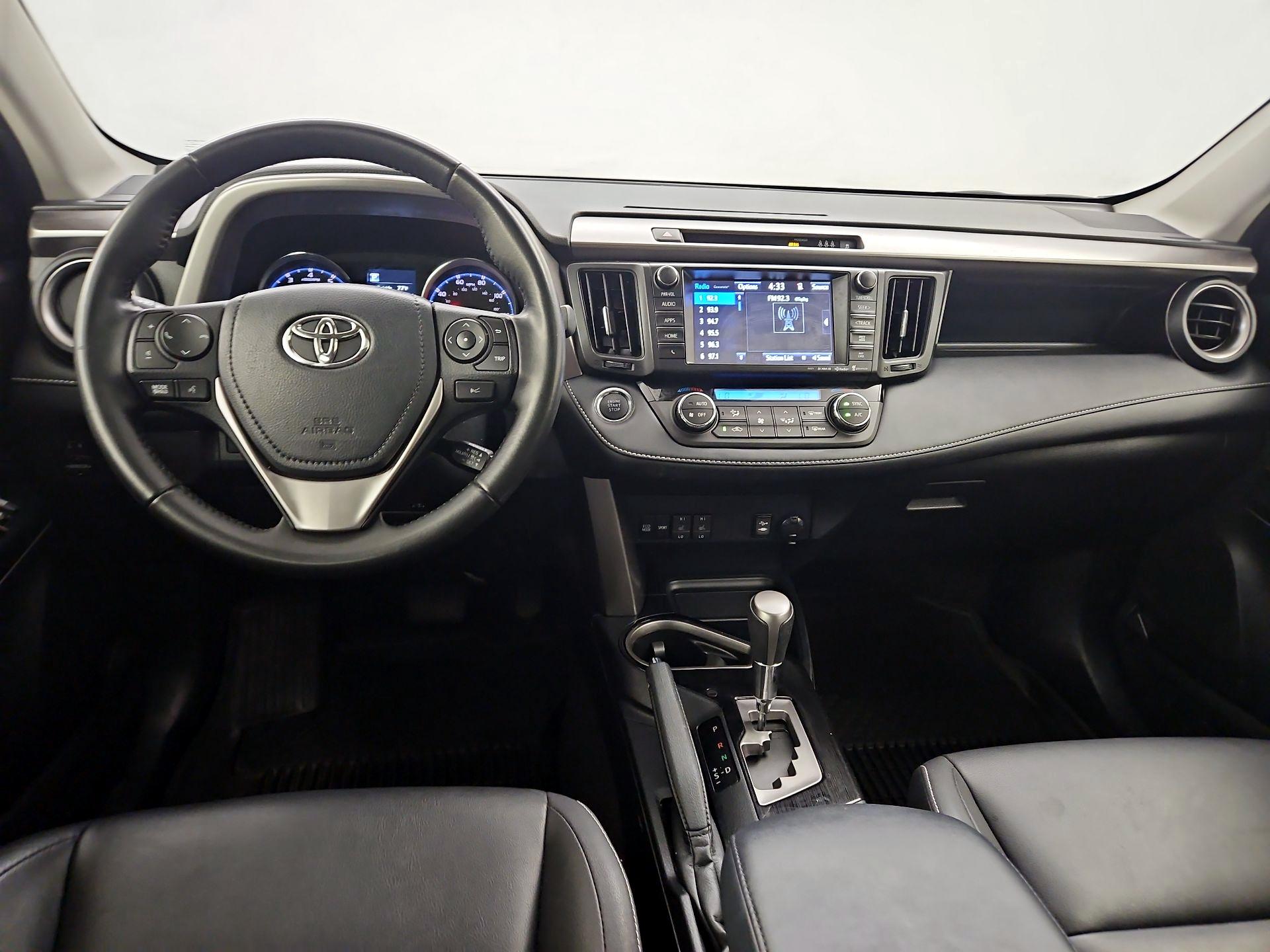 Thumbnail: 2018 Toyota RAV4 - 9
