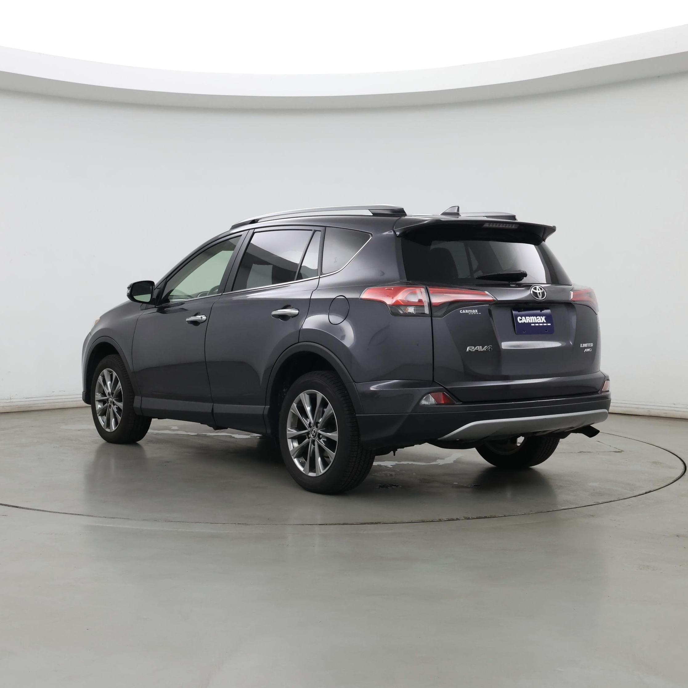 Thumbnail: 2018 Toyota RAV4 - 2