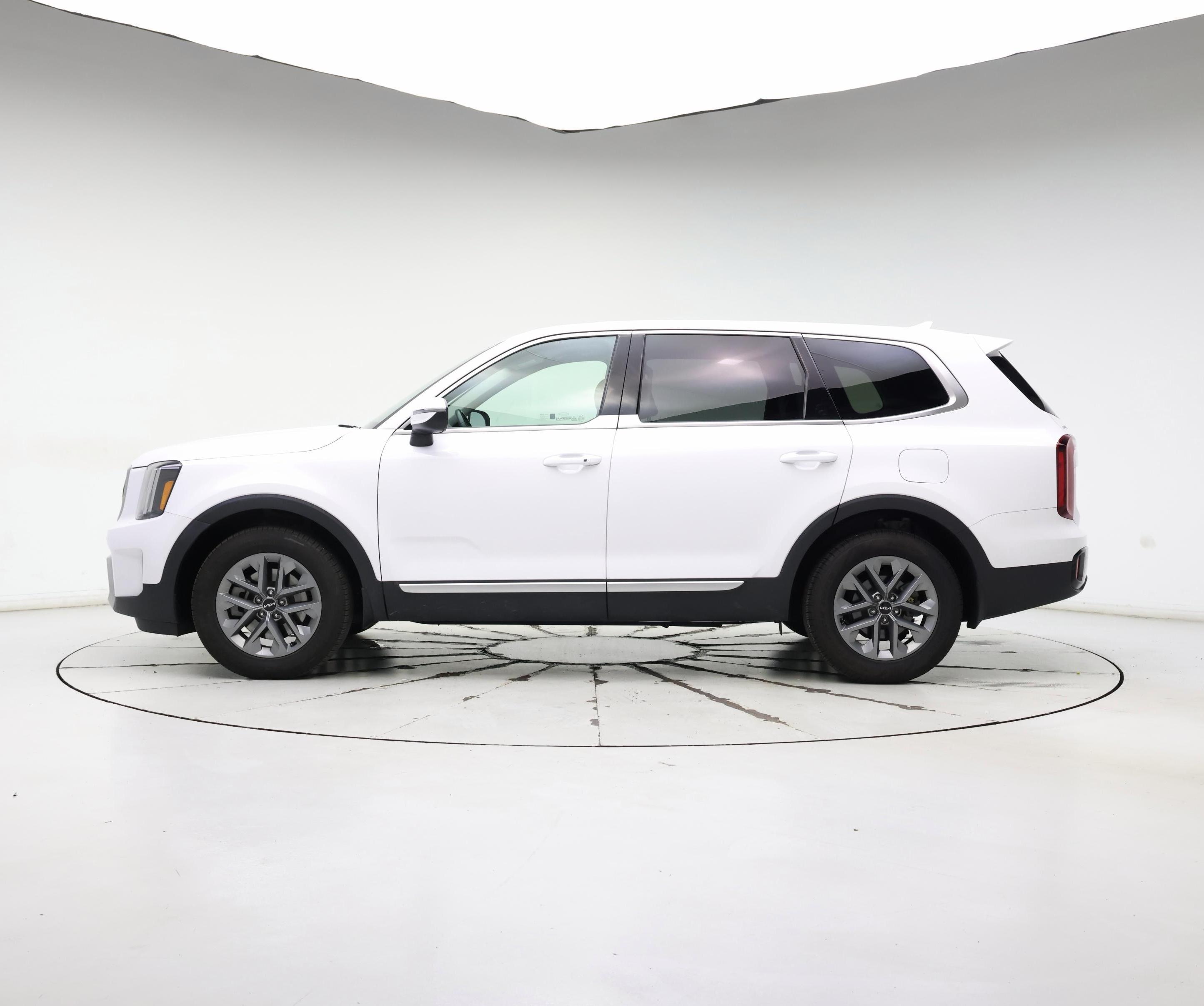 Thumbnail: 2023 Kia Telluride - 3
