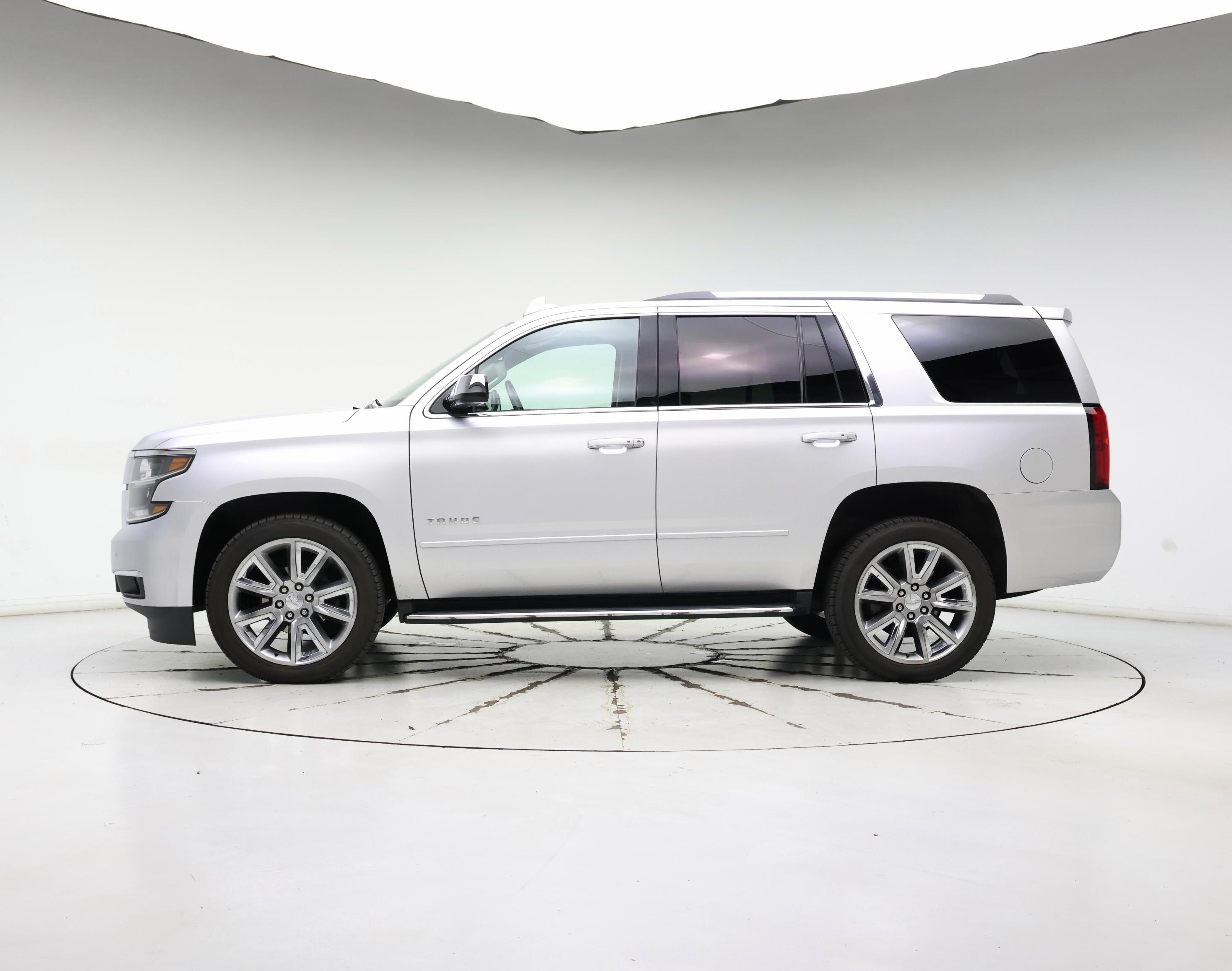 Thumbnail: 2020 Chevrolet Tahoe - 3