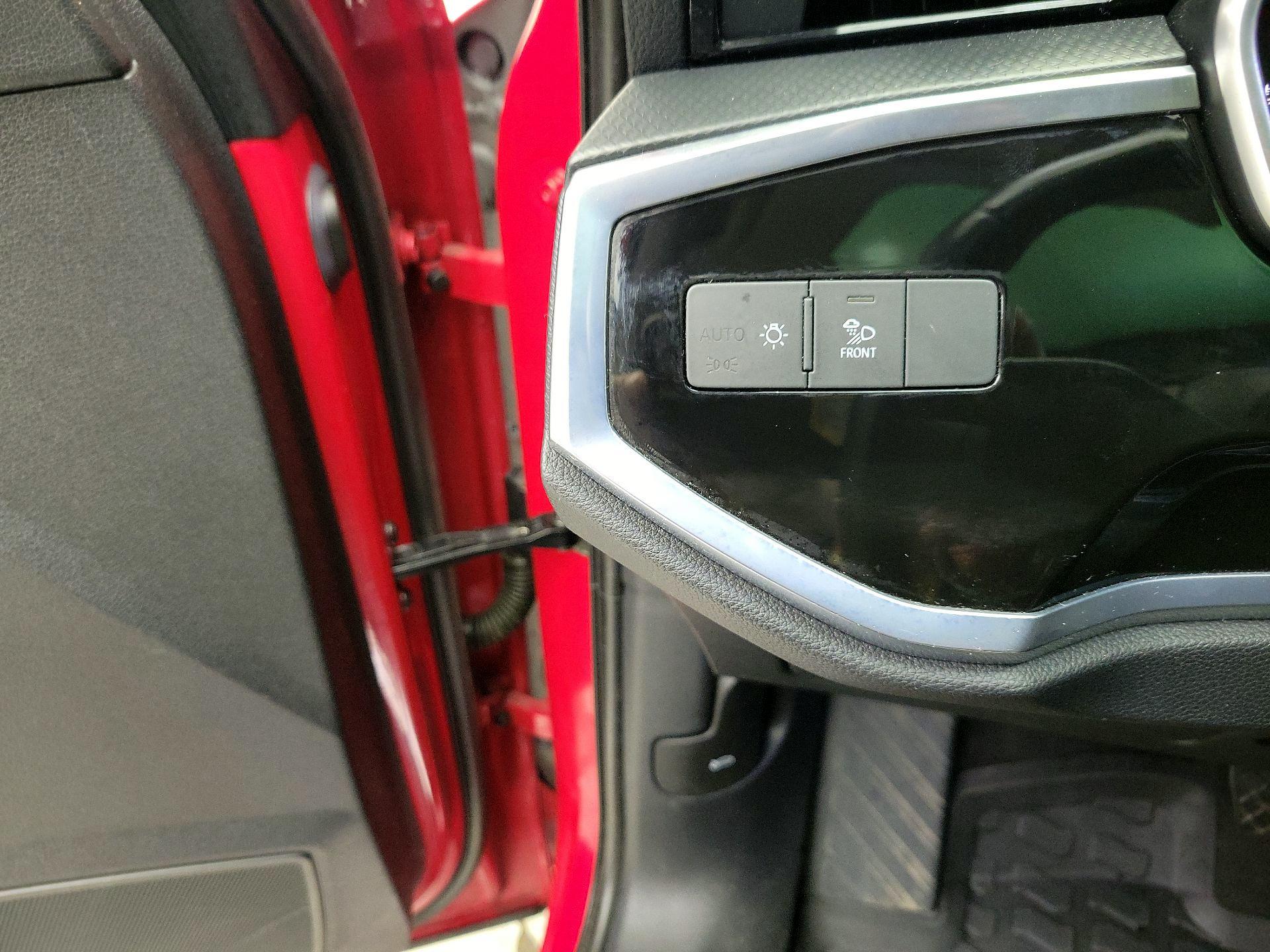Thumbnail: 2021 Audi Q3 - 13