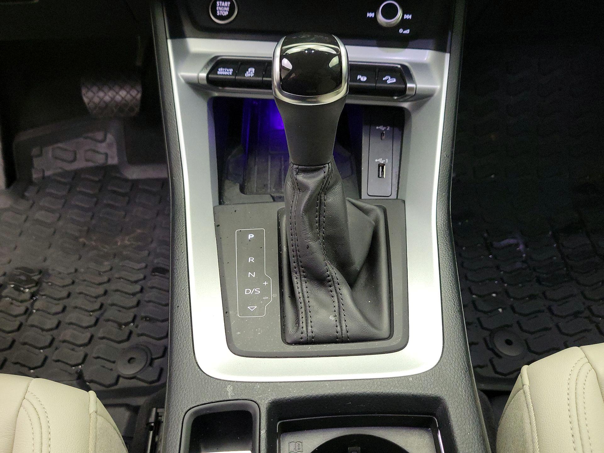 Thumbnail: 2021 Audi Q3 - 18