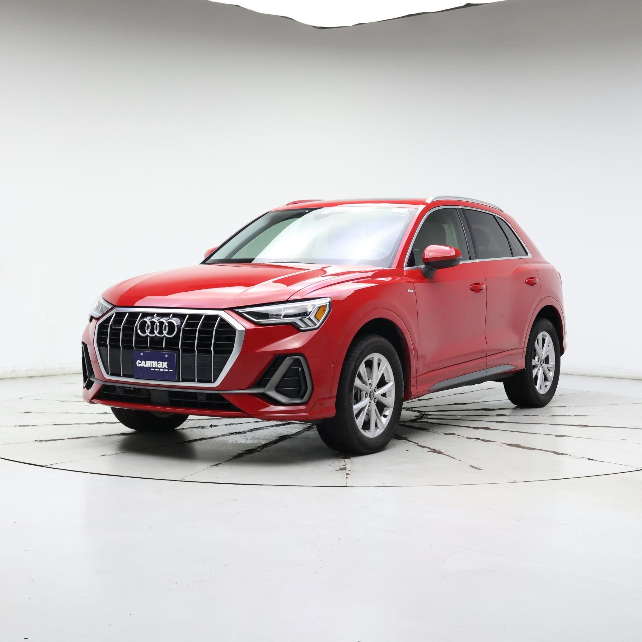 Thumbnail: 2021 Audi Q3 - 4