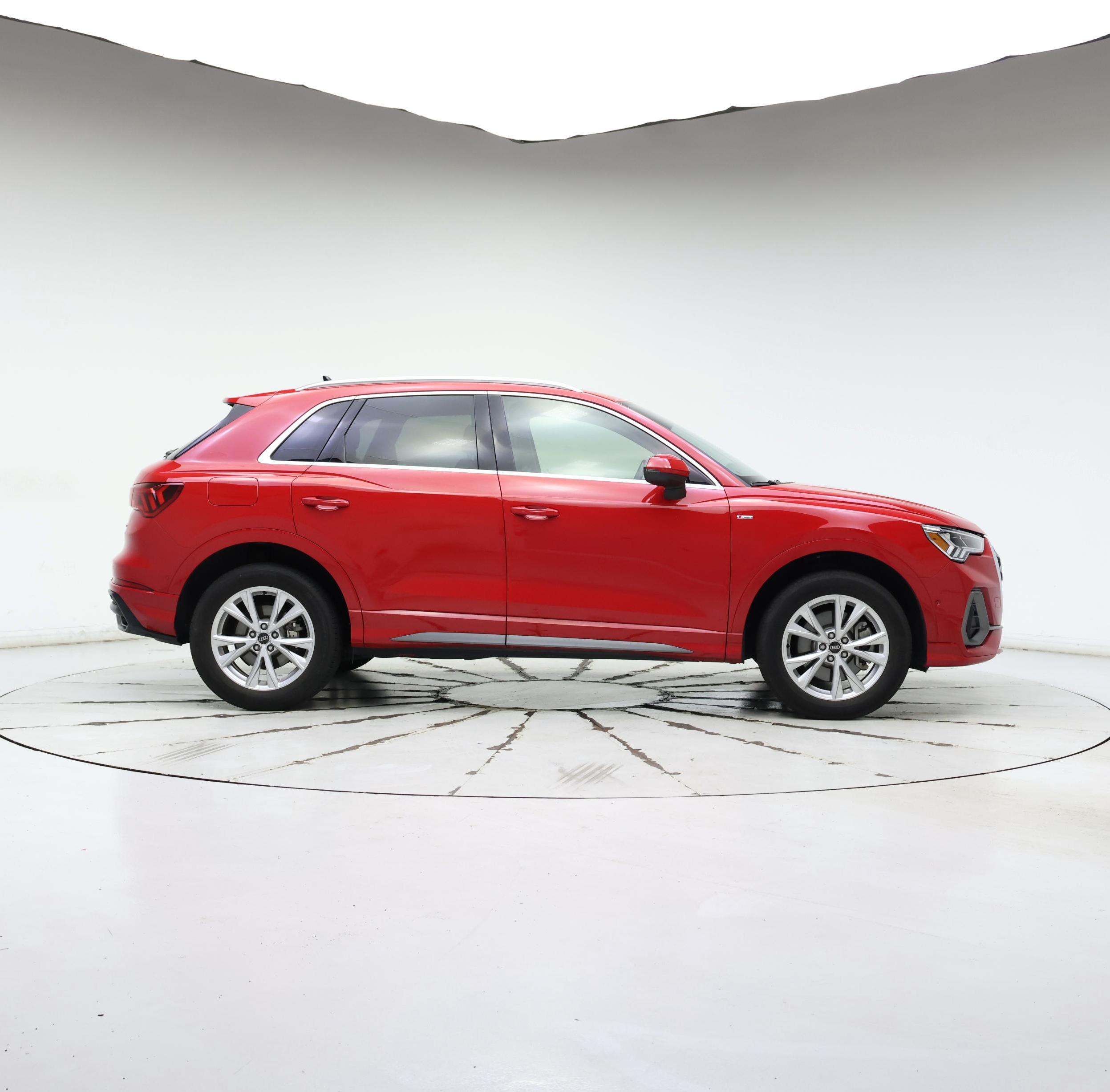 Thumbnail: 2021 Audi Q3 - 7