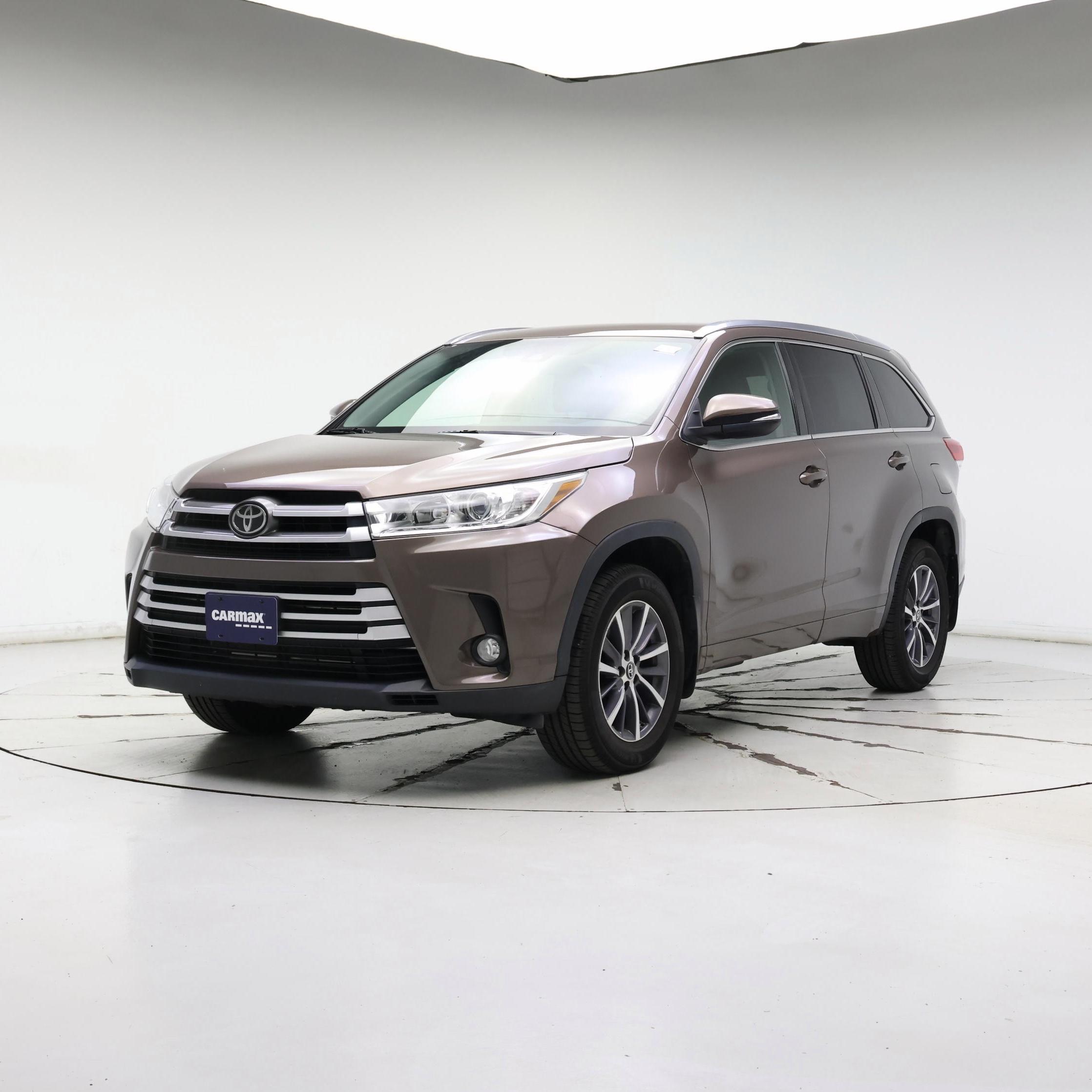 Thumbnail: 2018 Toyota Highlander - 4