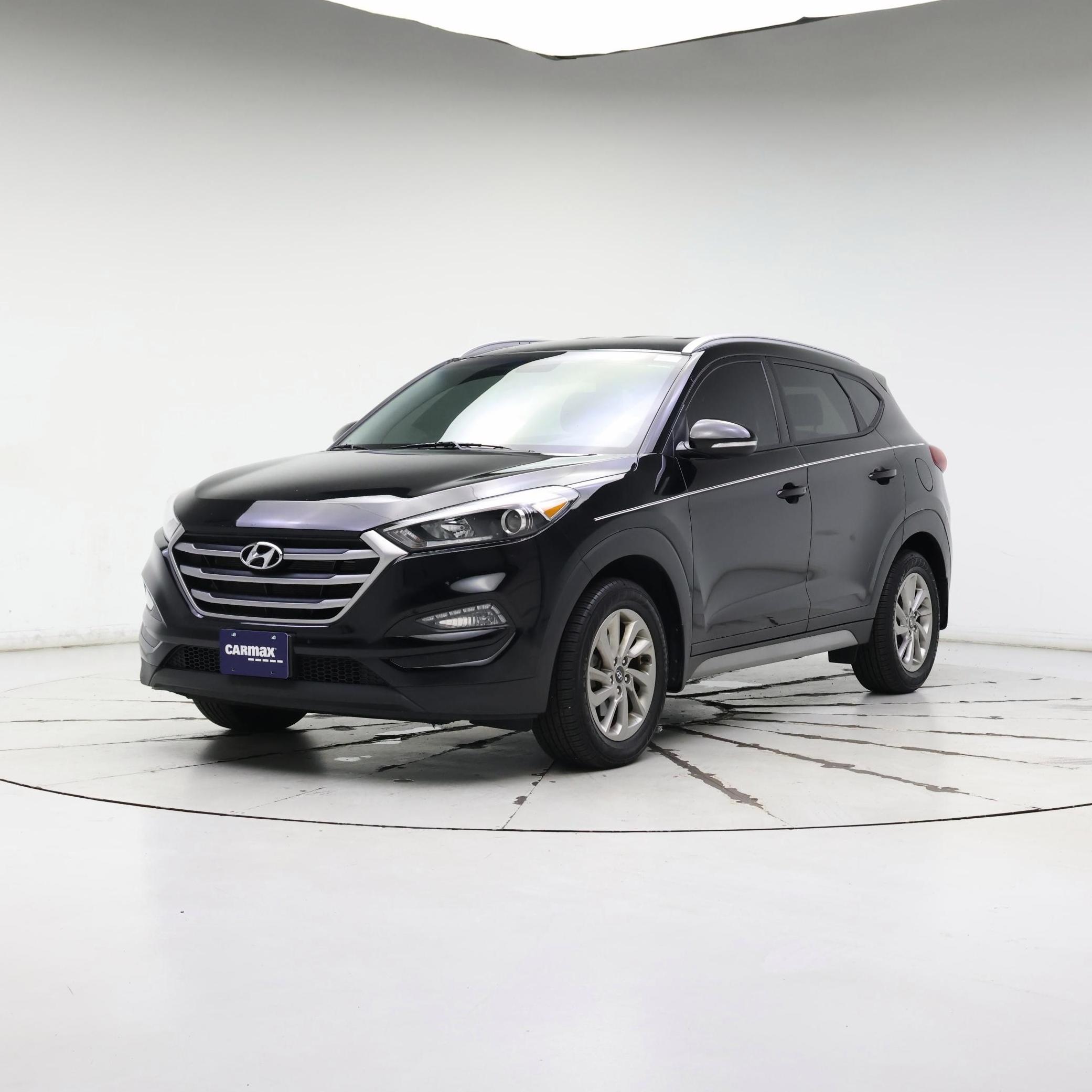 Thumbnail: 2017 Hyundai Tucson - 4