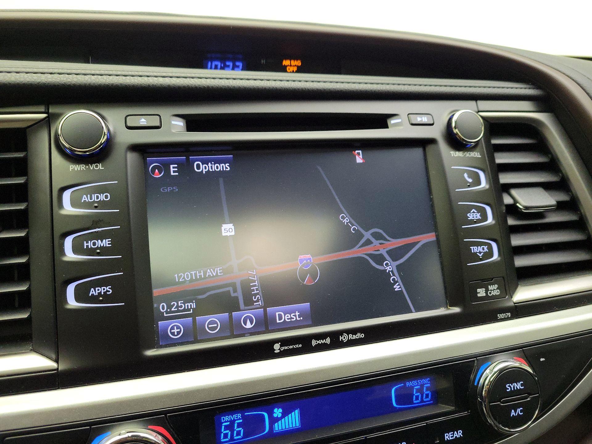 Thumbnail: 2018 Toyota Highlander - 14