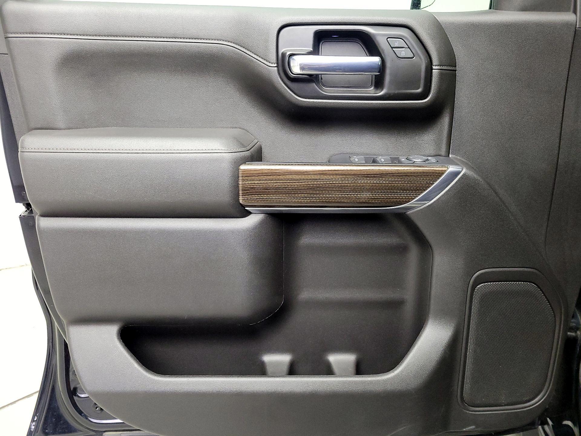 Thumbnail: 2022 Chevrolet Silverado 1500 - 12