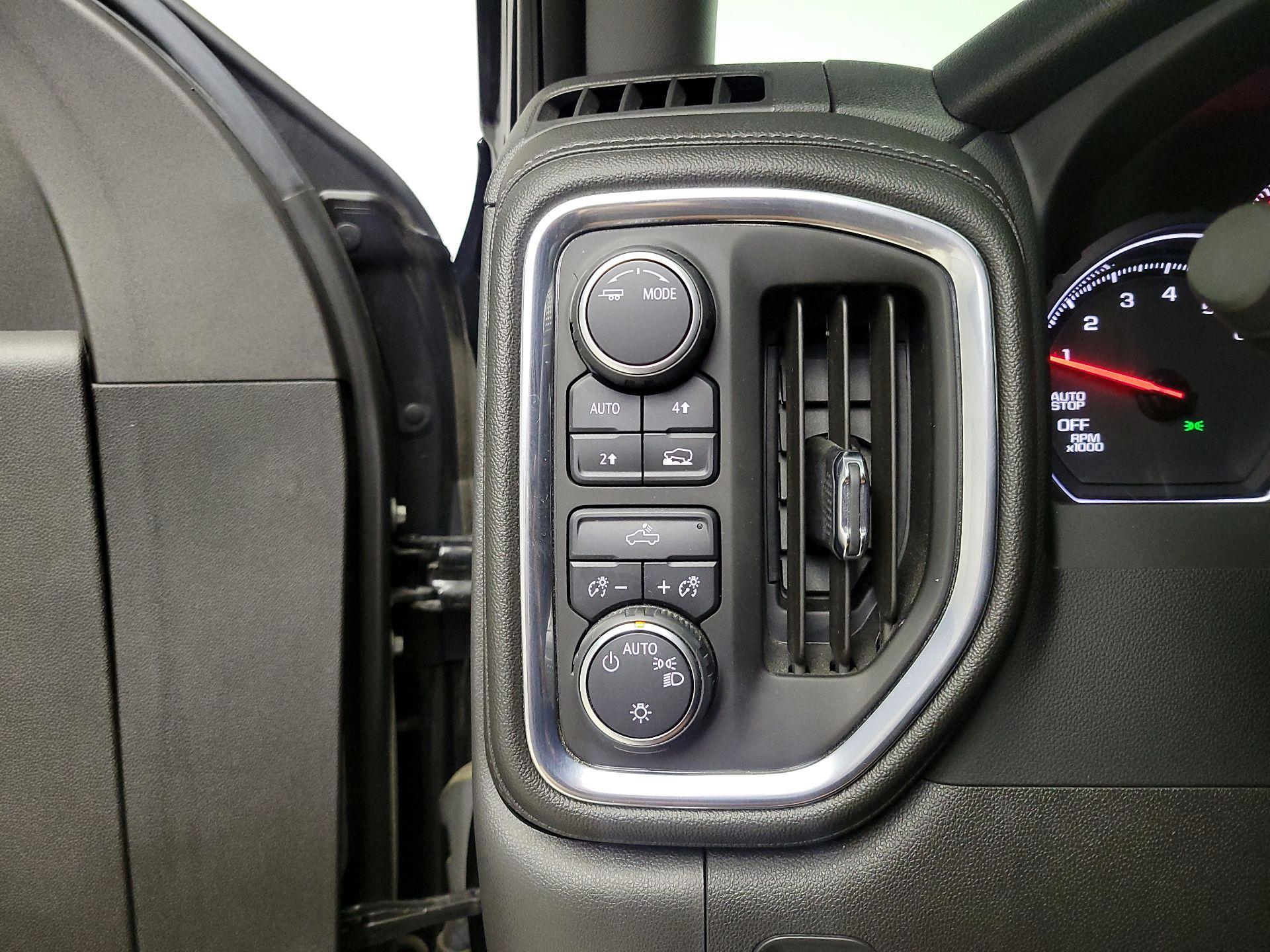 Thumbnail: 2022 Chevrolet Silverado 1500 - 13