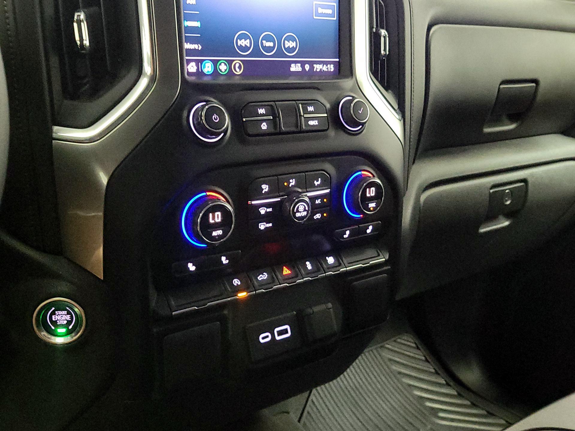 Thumbnail: 2022 Chevrolet Silverado 1500 - 16