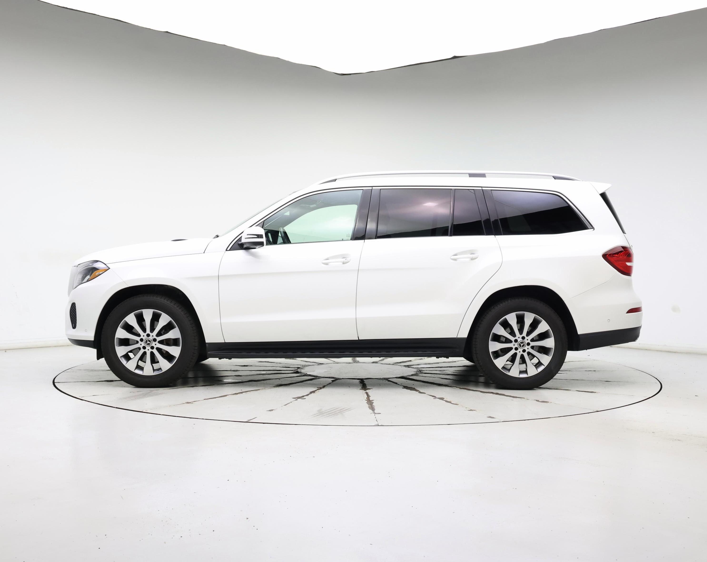 Thumbnail: 2018 Mercedes-Benz GLS - 3