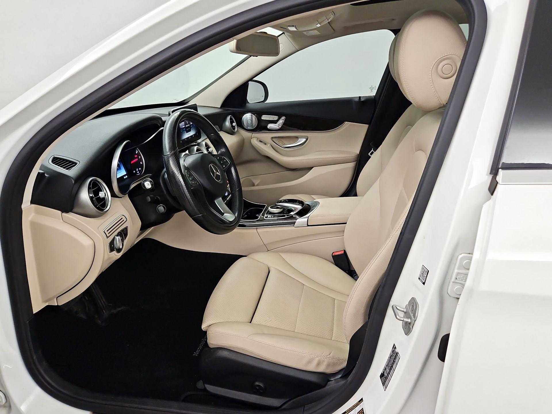 Thumbnail: 2016 Mercedes-Benz C-Class - 11