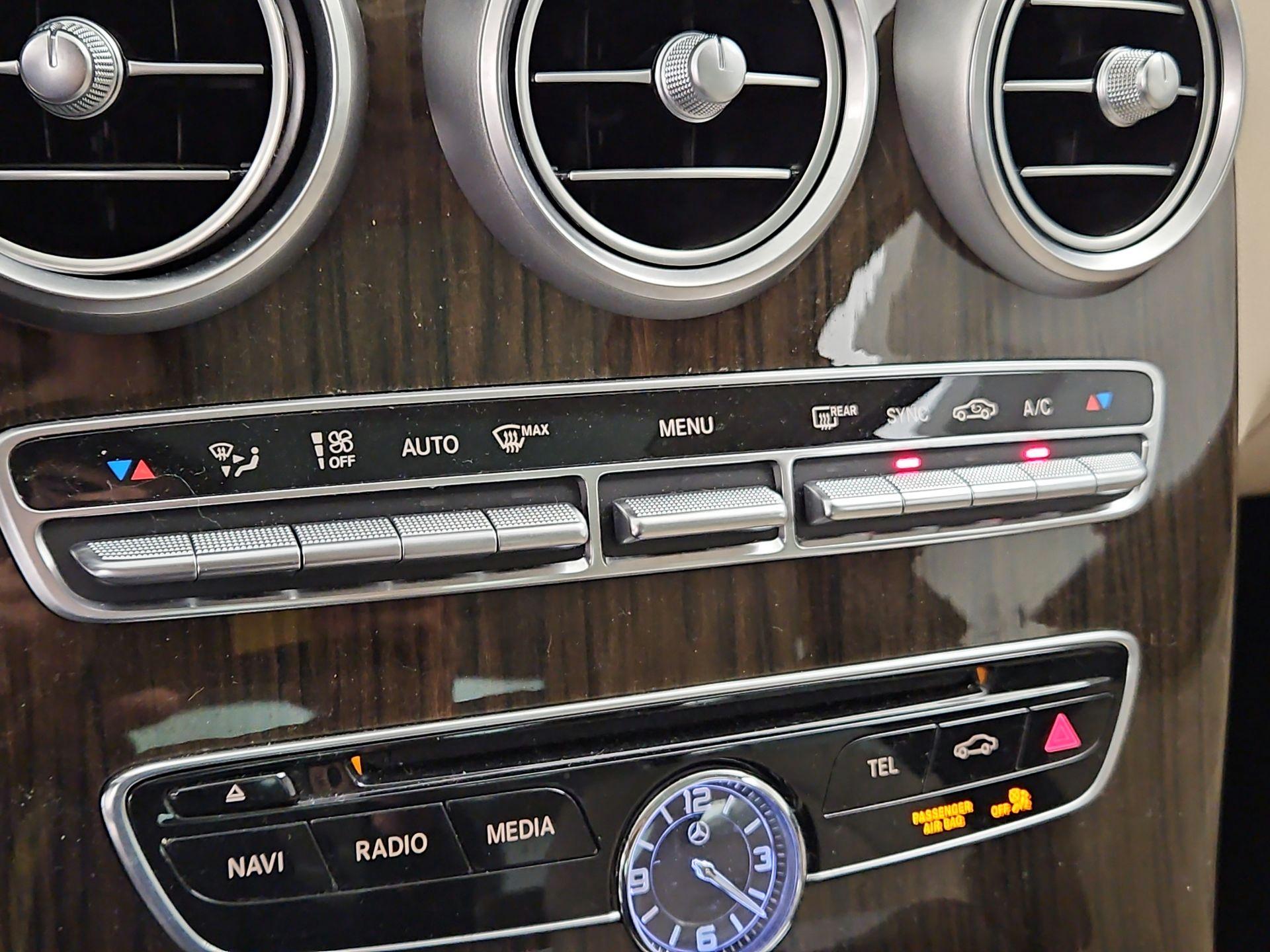 Thumbnail: 2016 Mercedes-Benz C-Class - 17