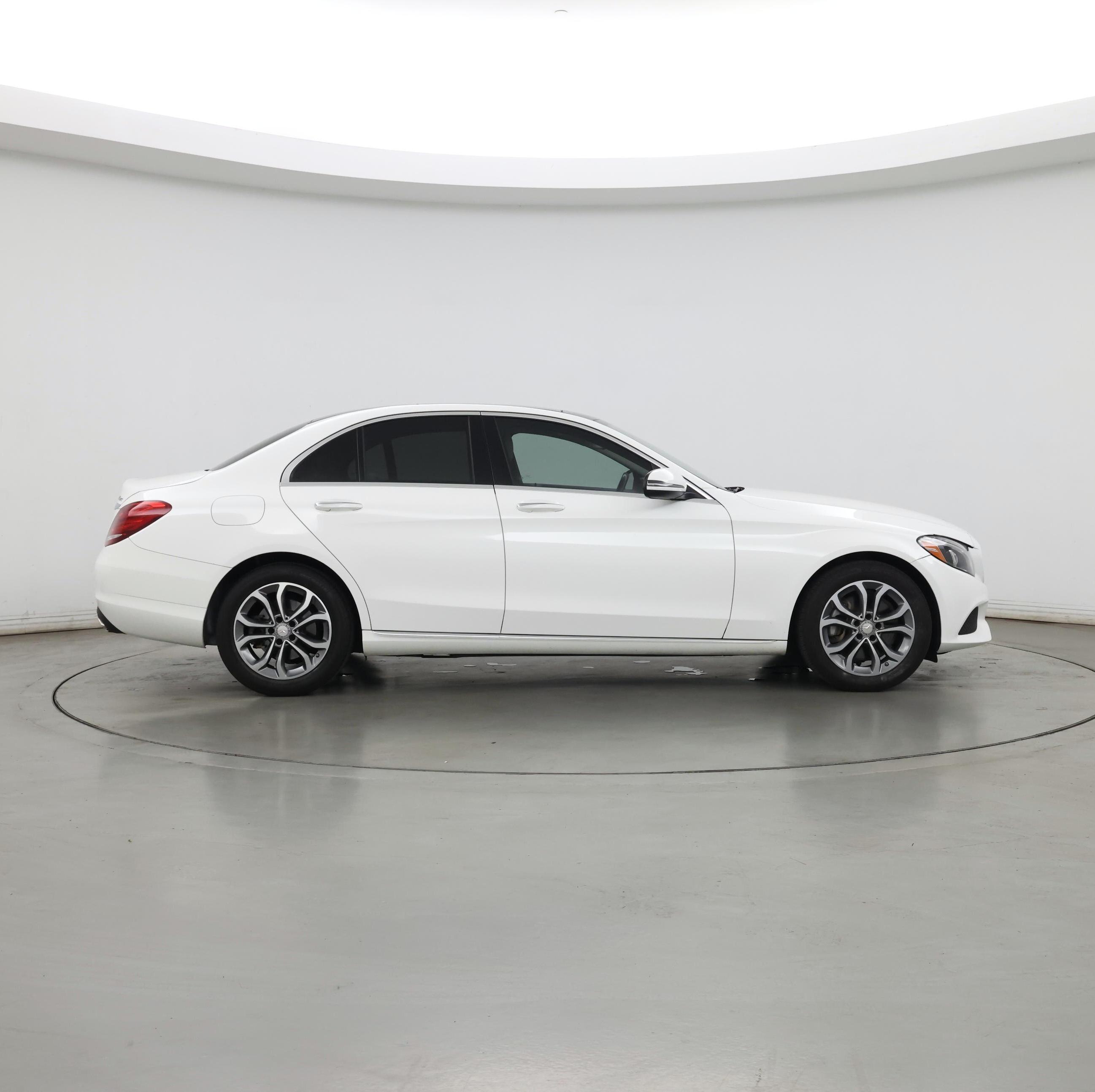 Thumbnail: 2016 Mercedes-Benz C-Class - 7