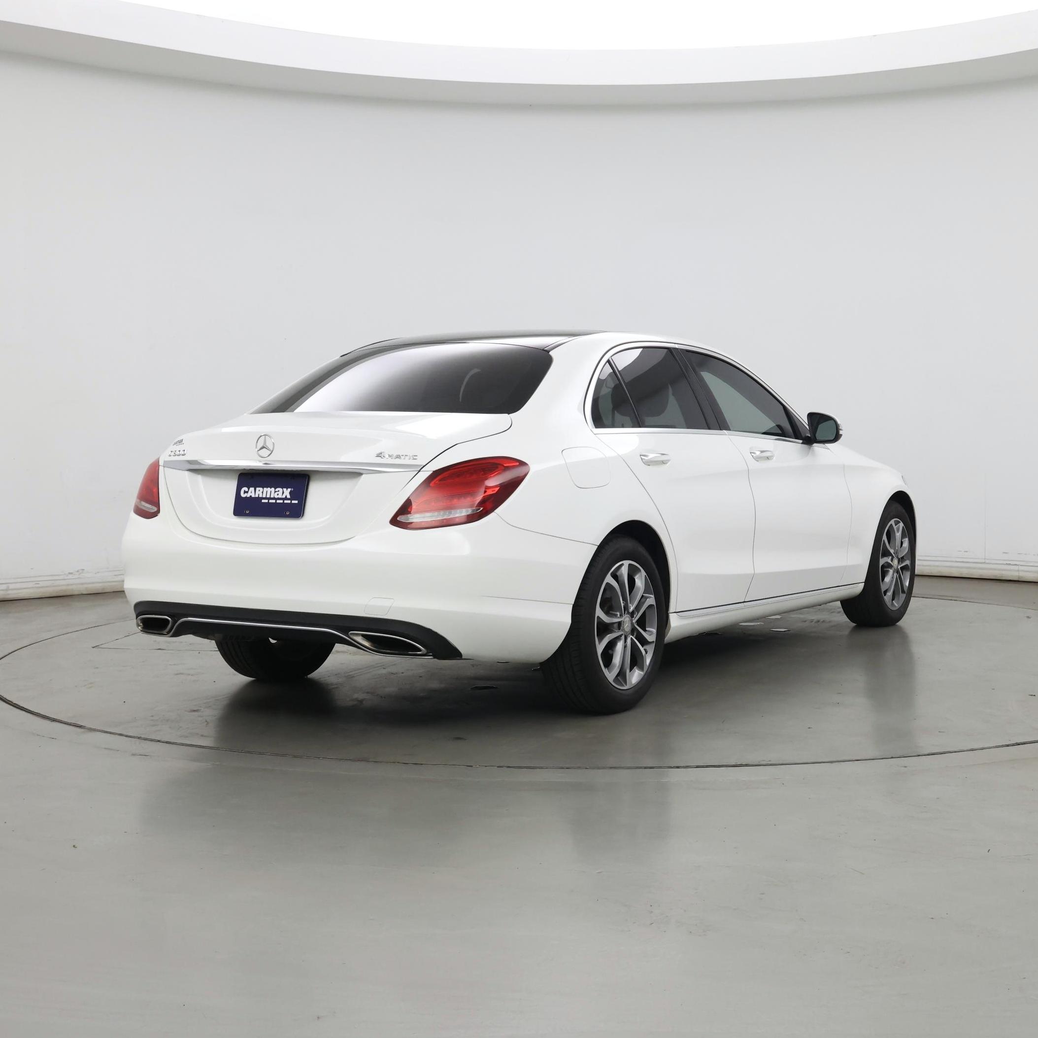 Thumbnail: 2016 Mercedes-Benz C-Class - 8