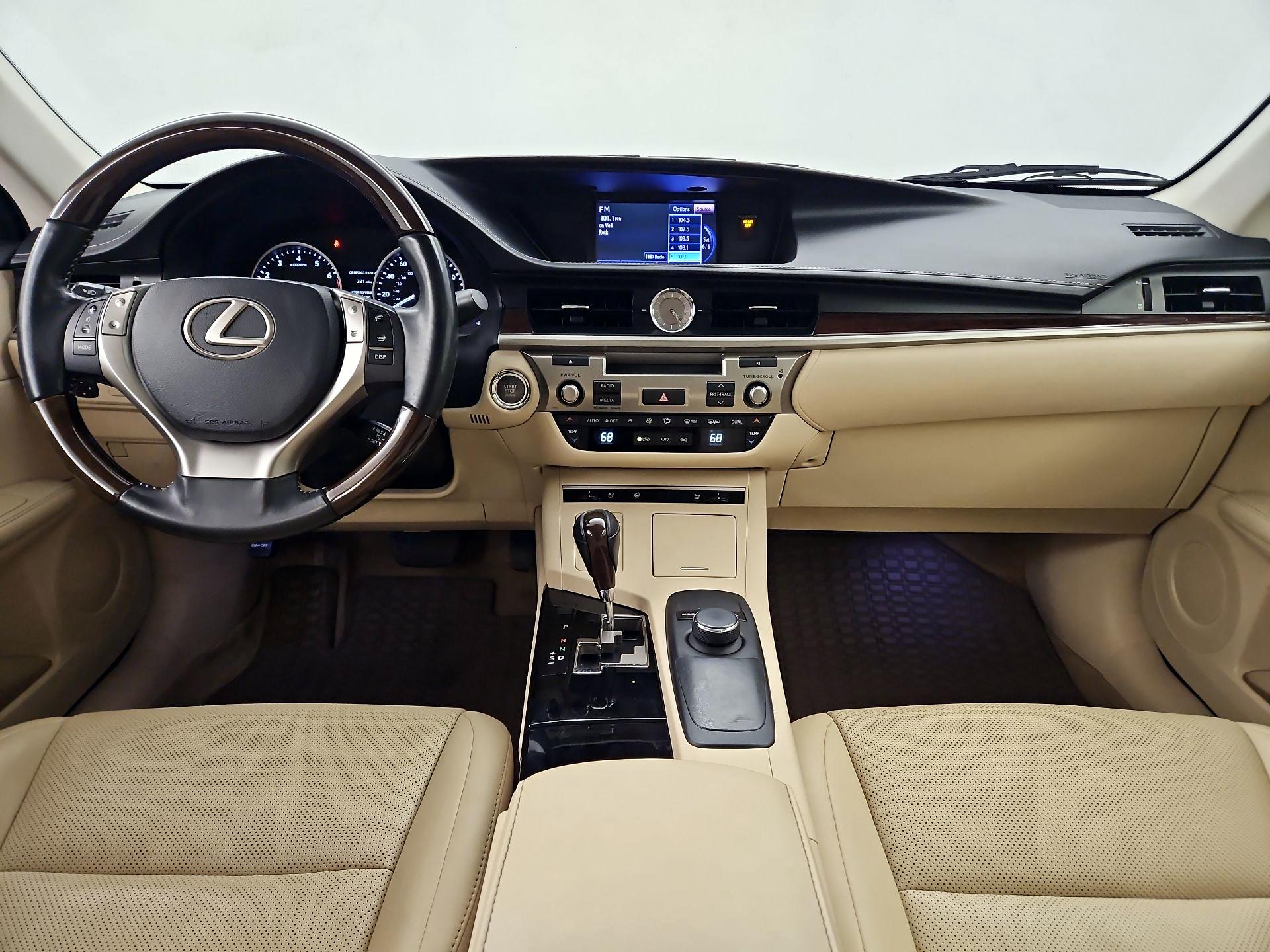 Thumbnail: 2014 Lexus ES - 9