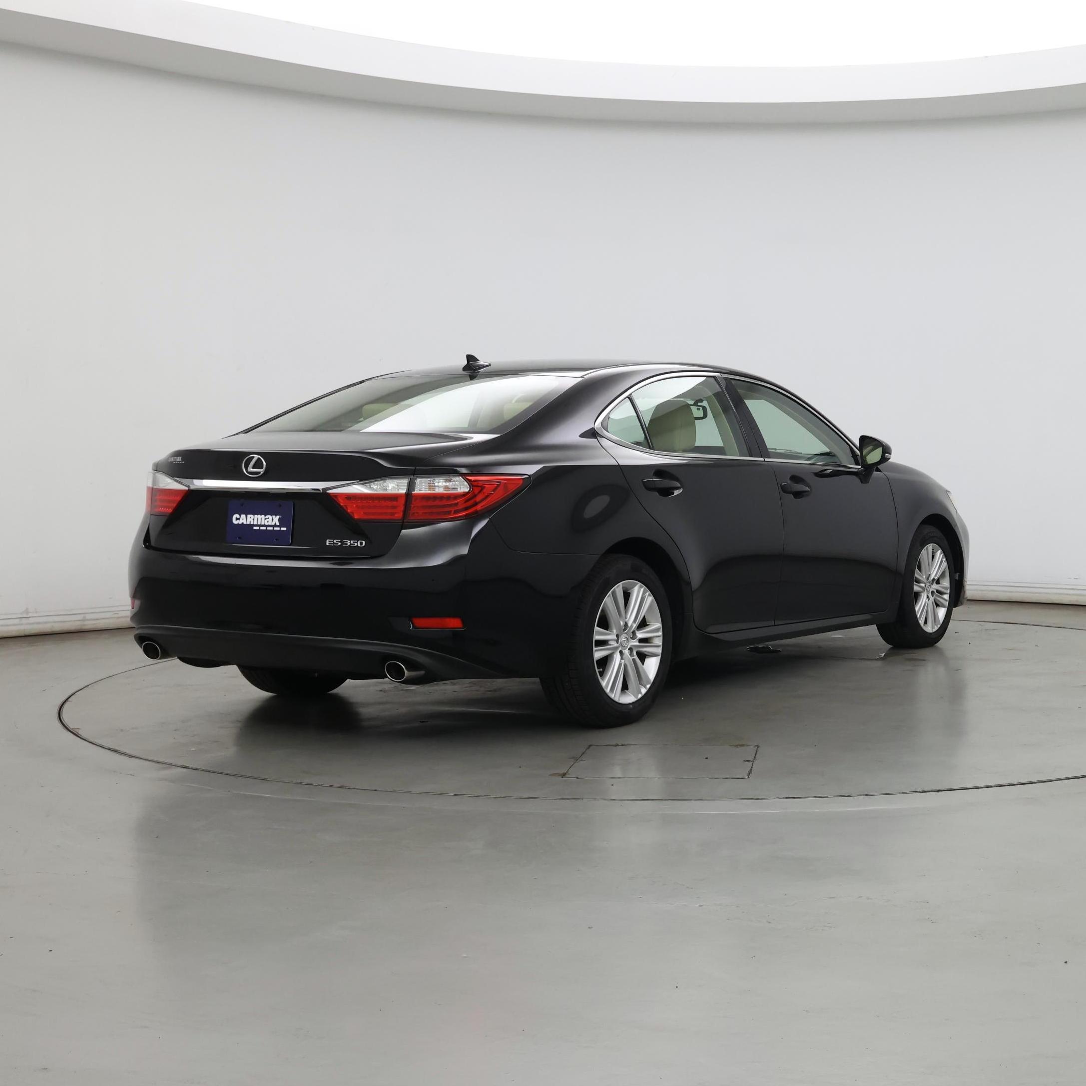 Thumbnail: 2014 Lexus ES - 8