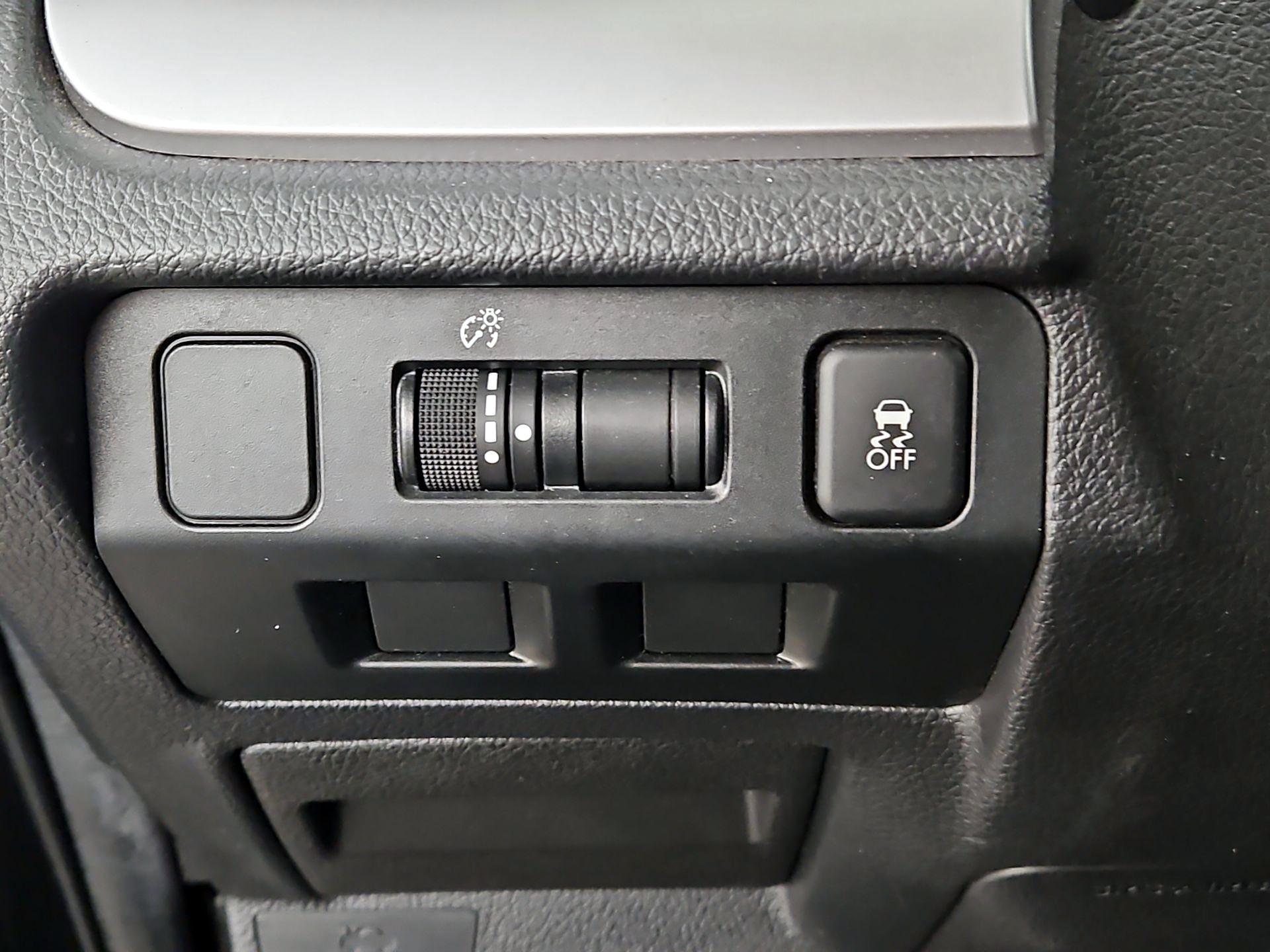 Thumbnail: 2017 Subaru Forester - 13