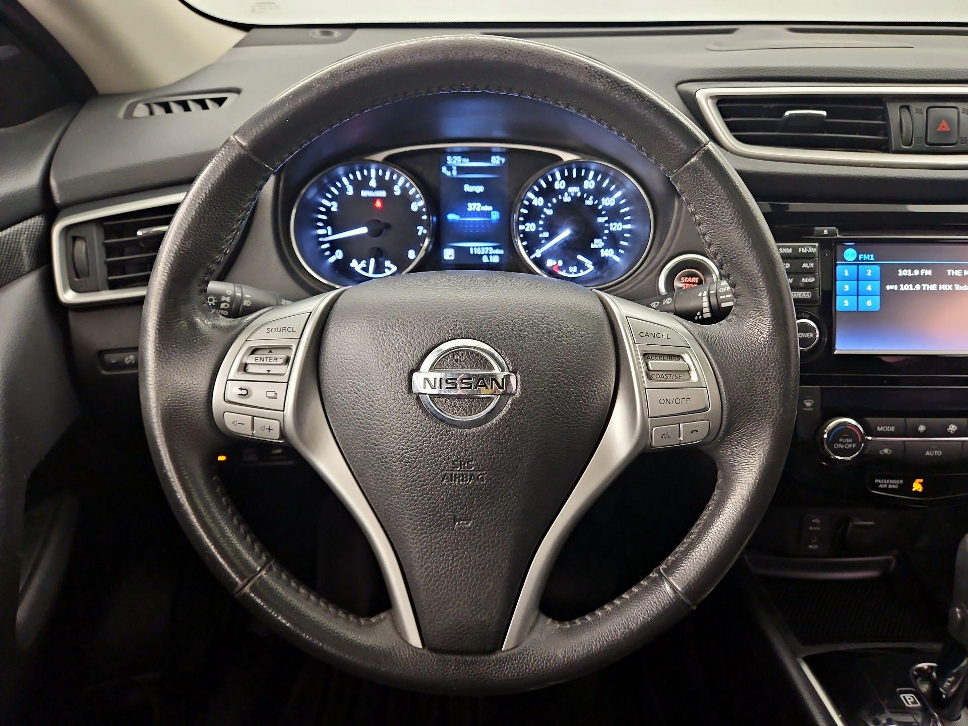 Thumbnail: 2016 Nissan Rogue - 10