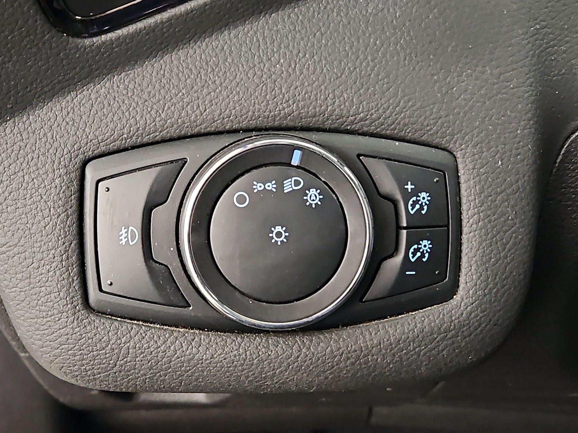 Thumbnail: 2014 Ford Escape - 13