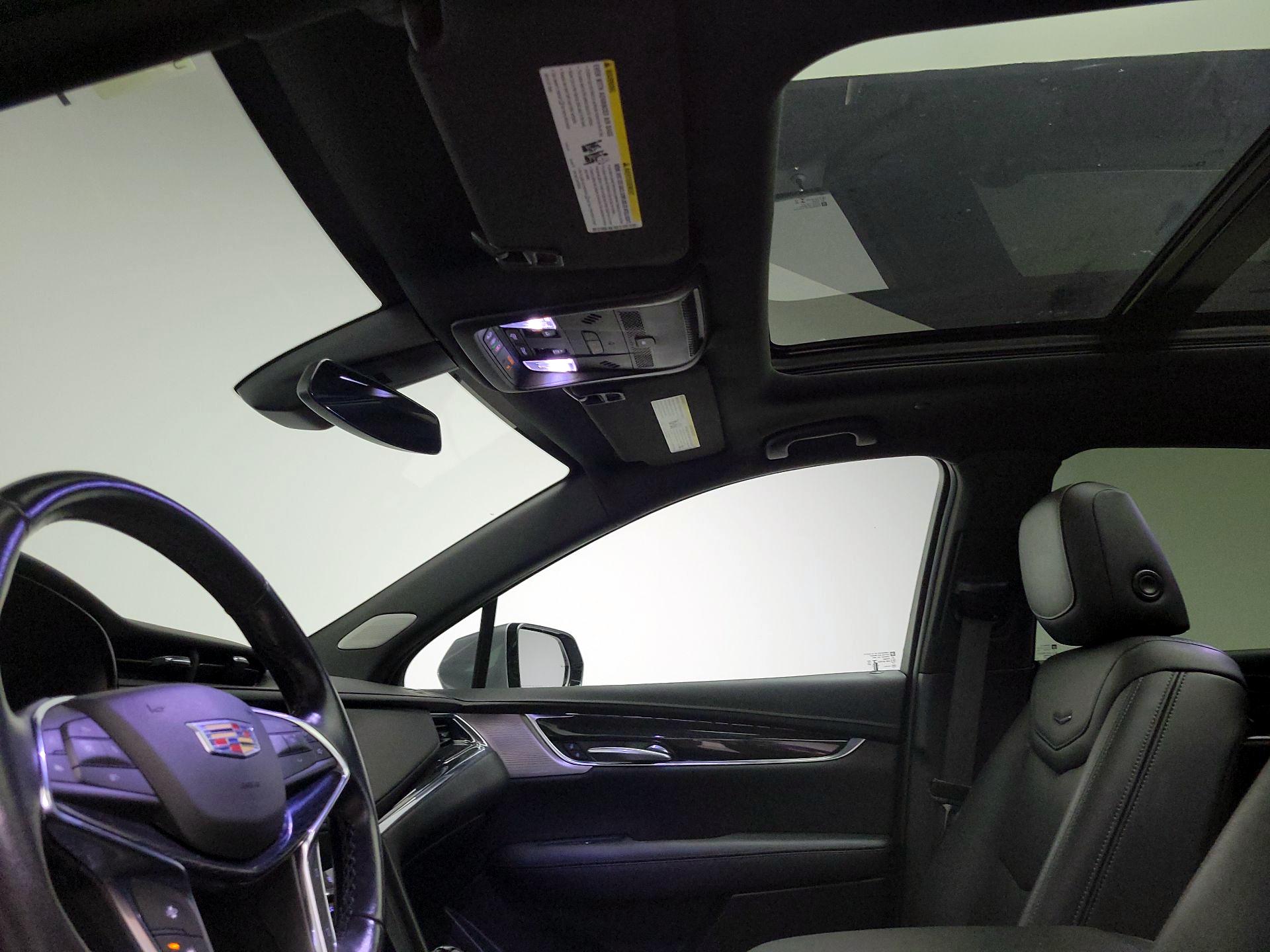 Thumbnail: 2021 Cadillac XT5 - 20