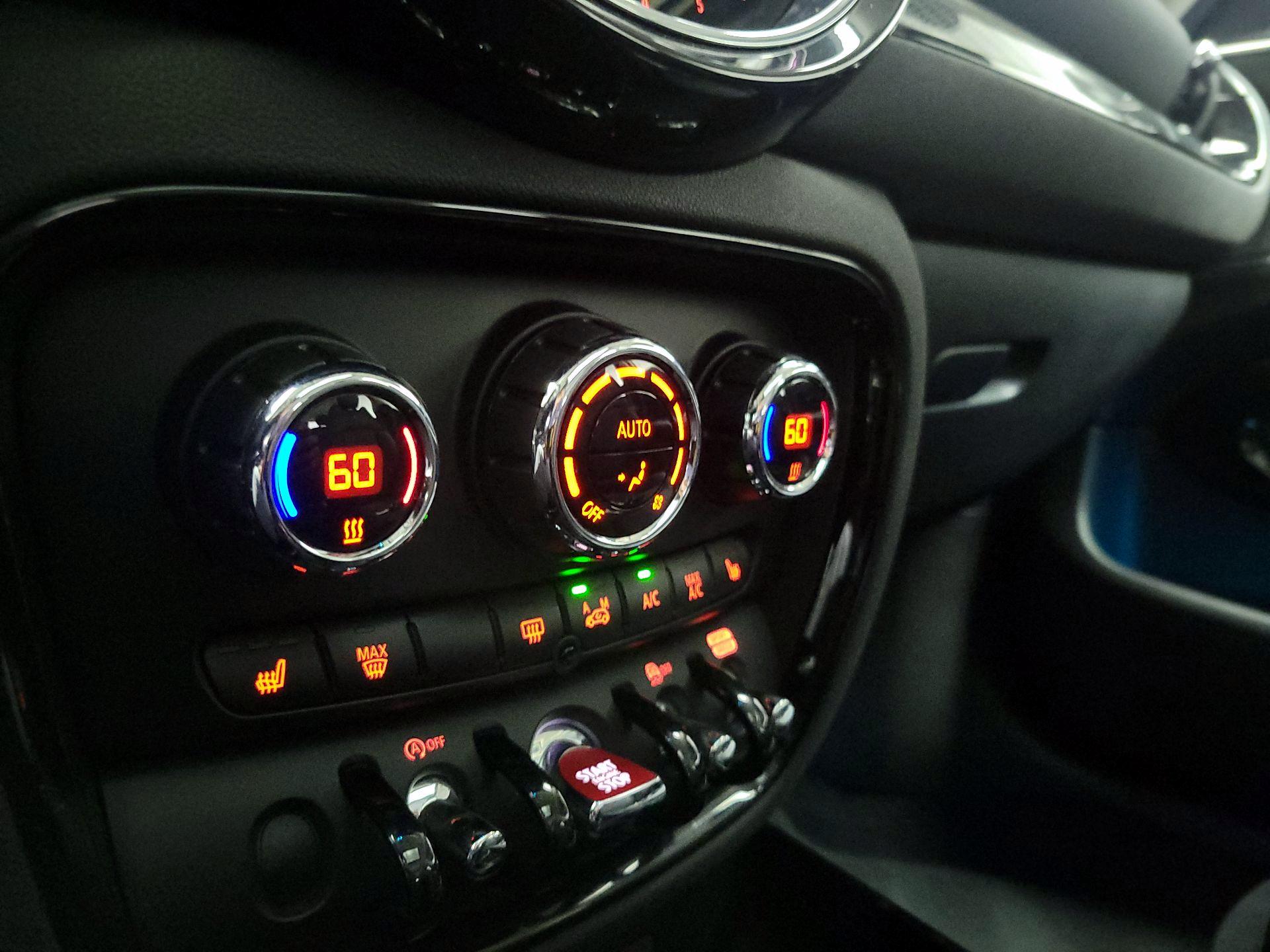 Thumbnail: 2021 MINI Cooper Clubman - 17