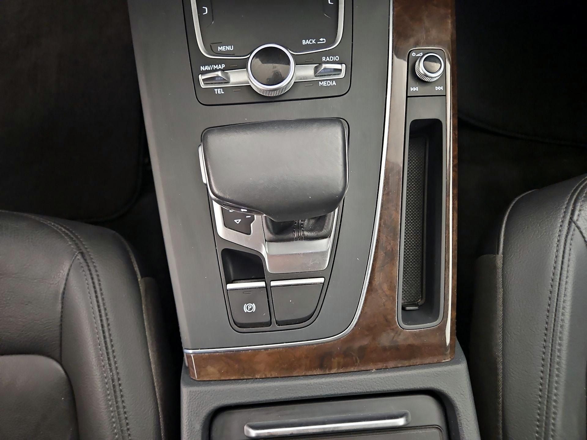 Thumbnail: 2019 Audi Q5 - 18