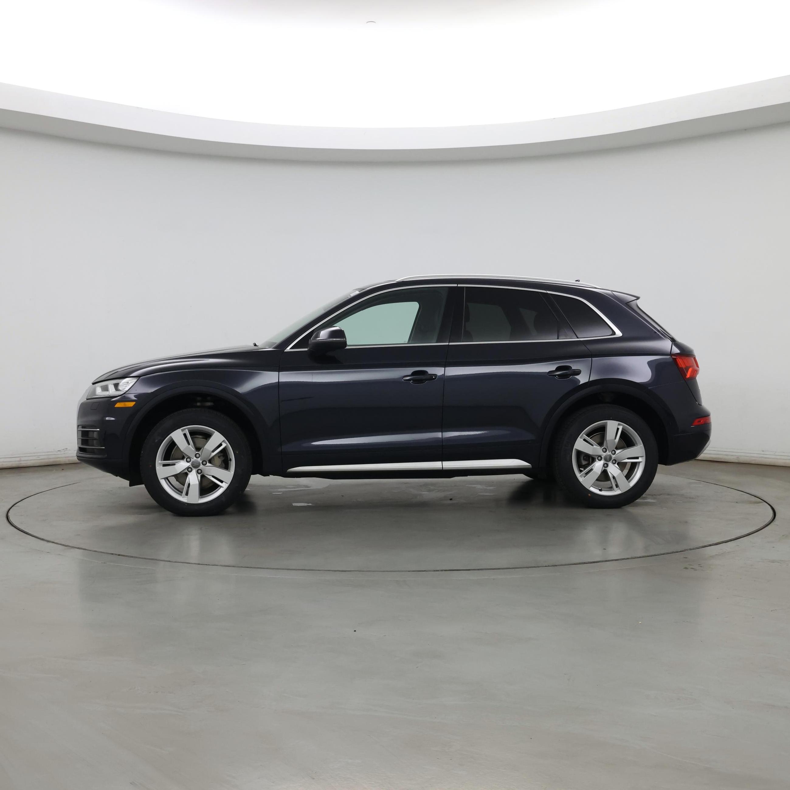 Thumbnail: 2019 Audi Q5 - 3