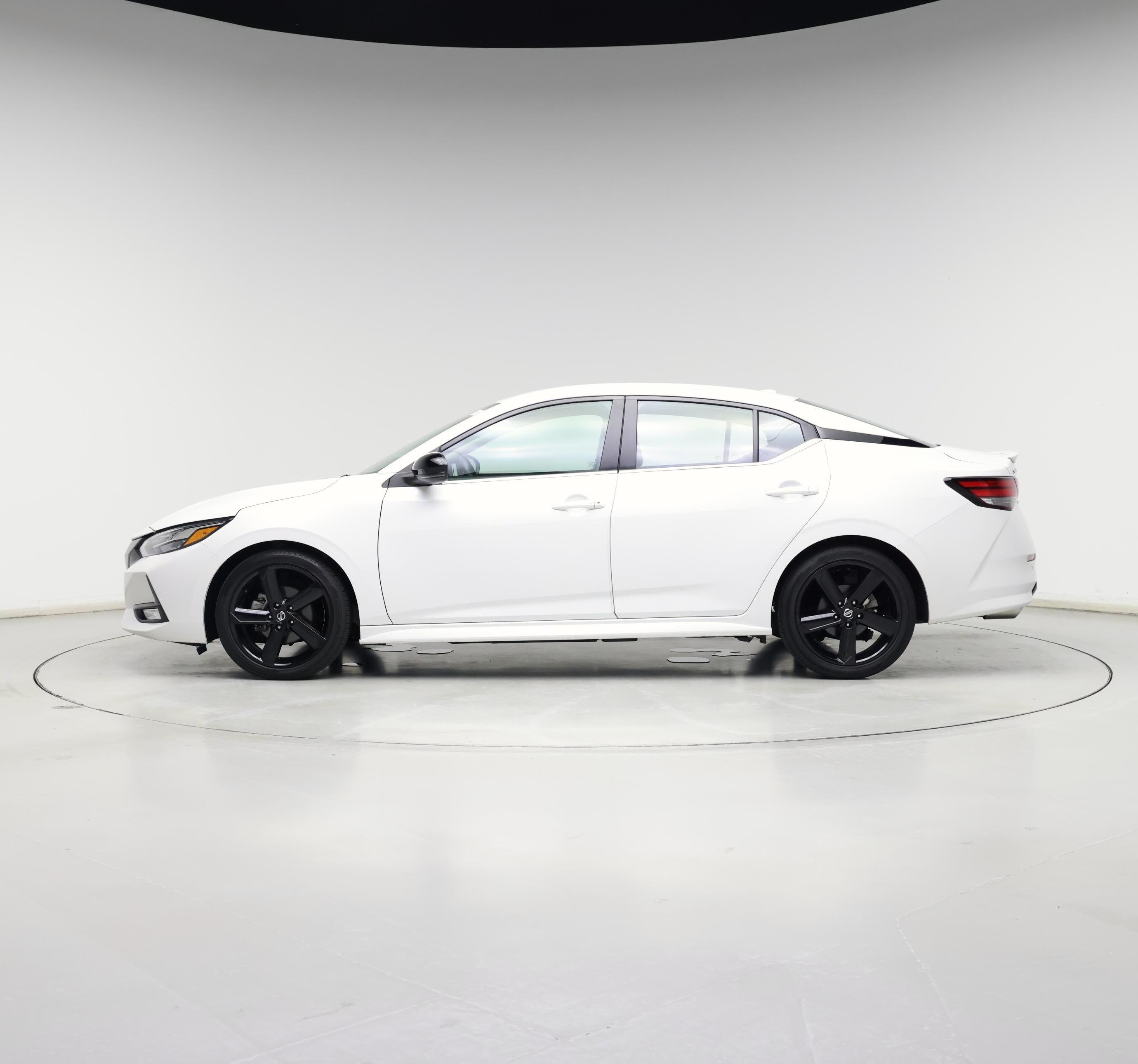 Thumbnail: 2023 Nissan Sentra - 3