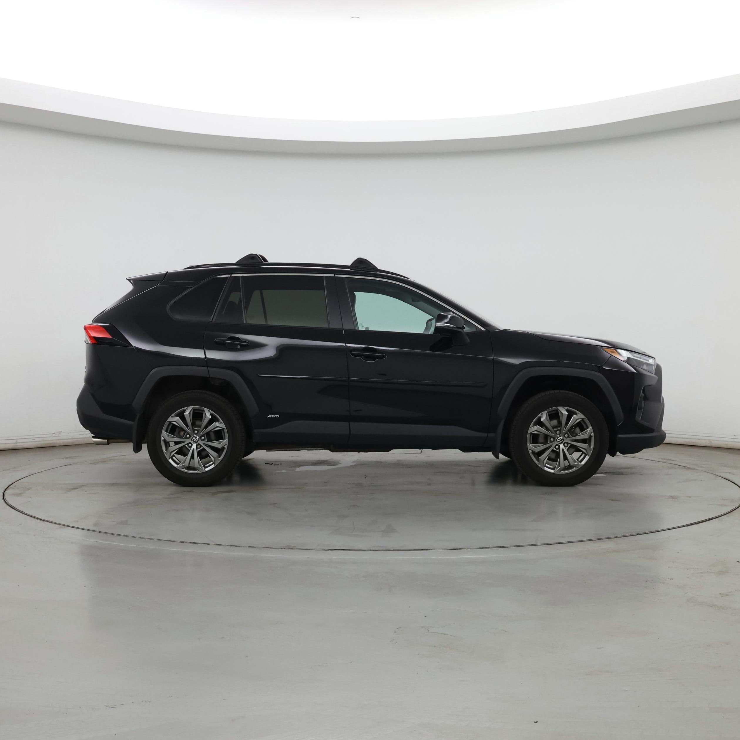 Thumbnail: 2022 Toyota RAV4 - 7