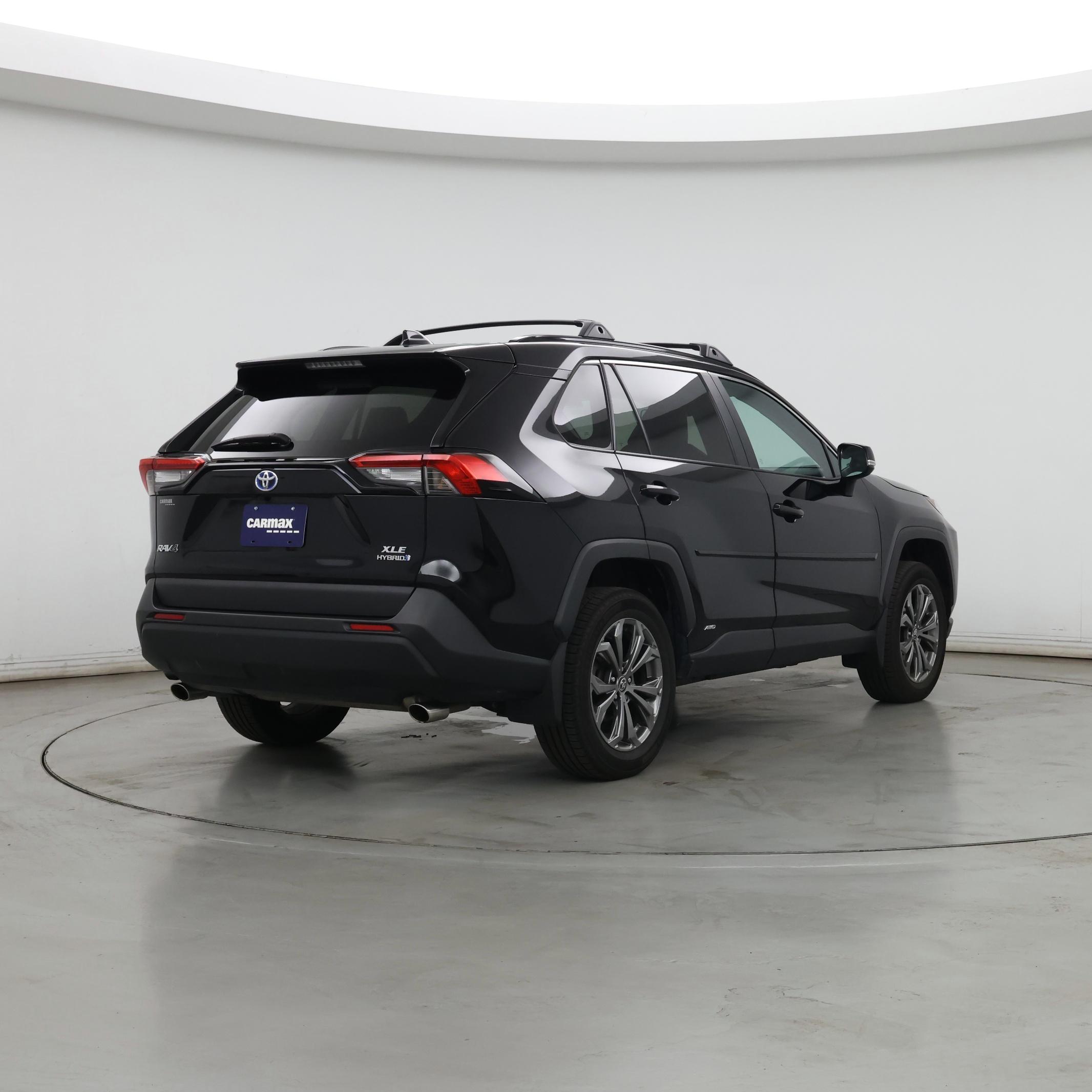 Thumbnail: 2022 Toyota RAV4 - 8