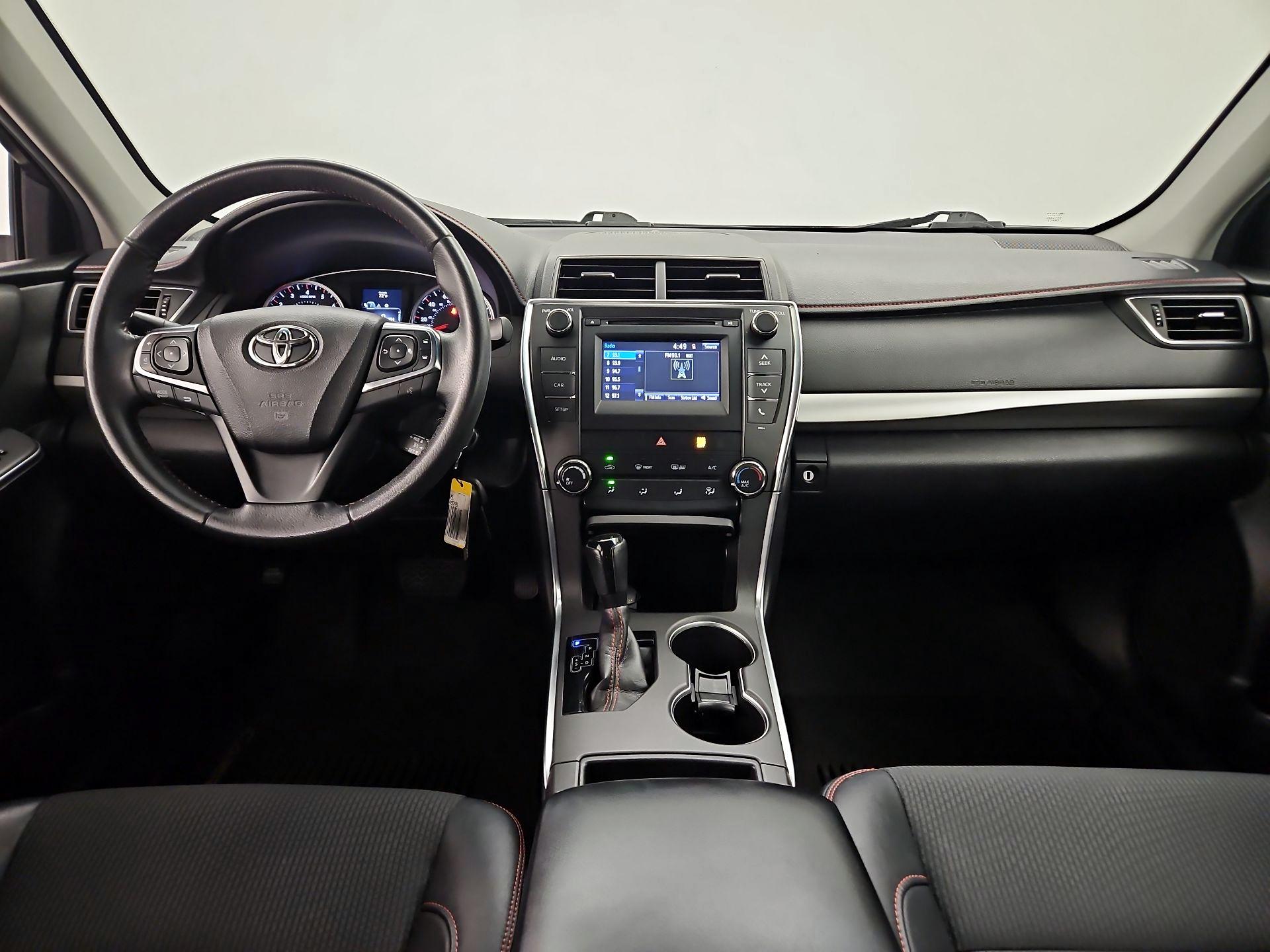Thumbnail: 2017 Toyota Camry - 9