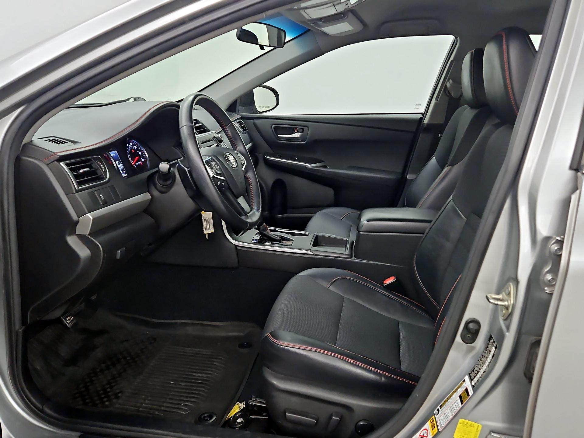 Thumbnail: 2017 Toyota Camry - 11