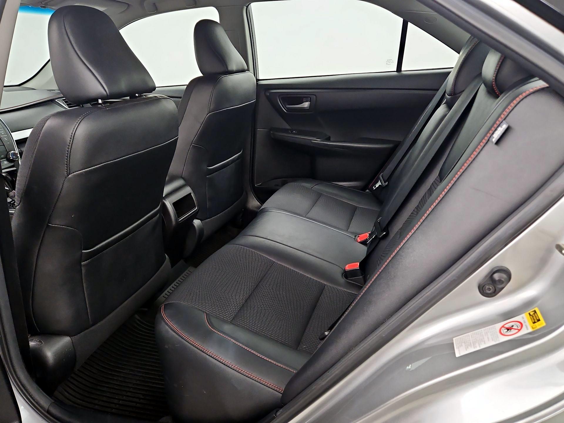 Thumbnail: 2017 Toyota Camry - 18