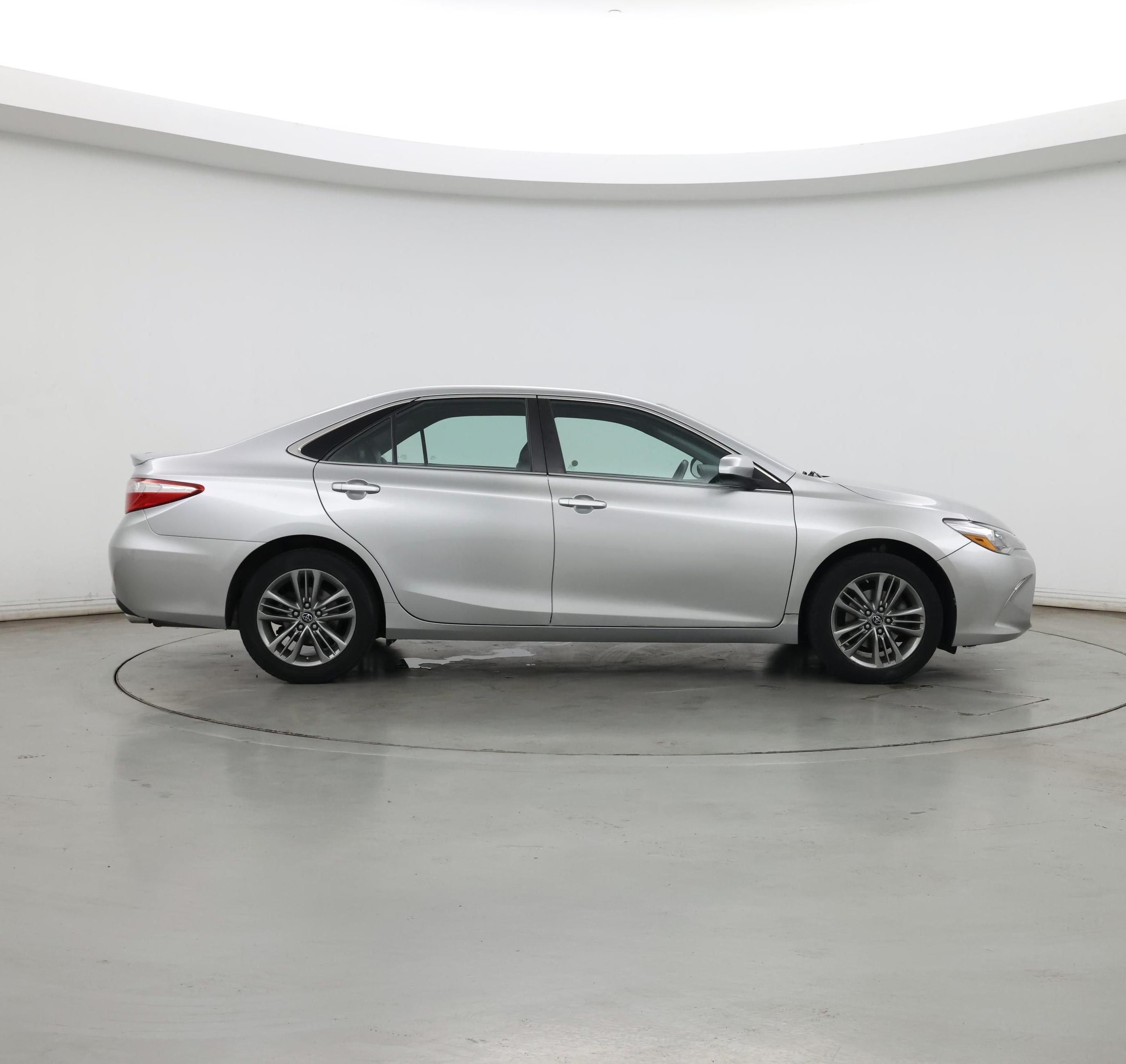 Thumbnail: 2017 Toyota Camry - 7