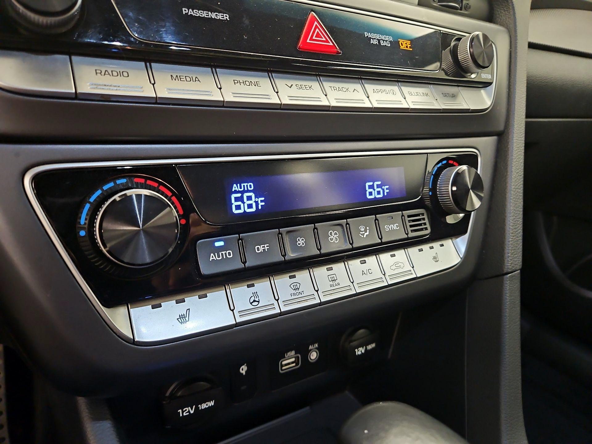 Thumbnail: 2019 Hyundai Sonata - 16