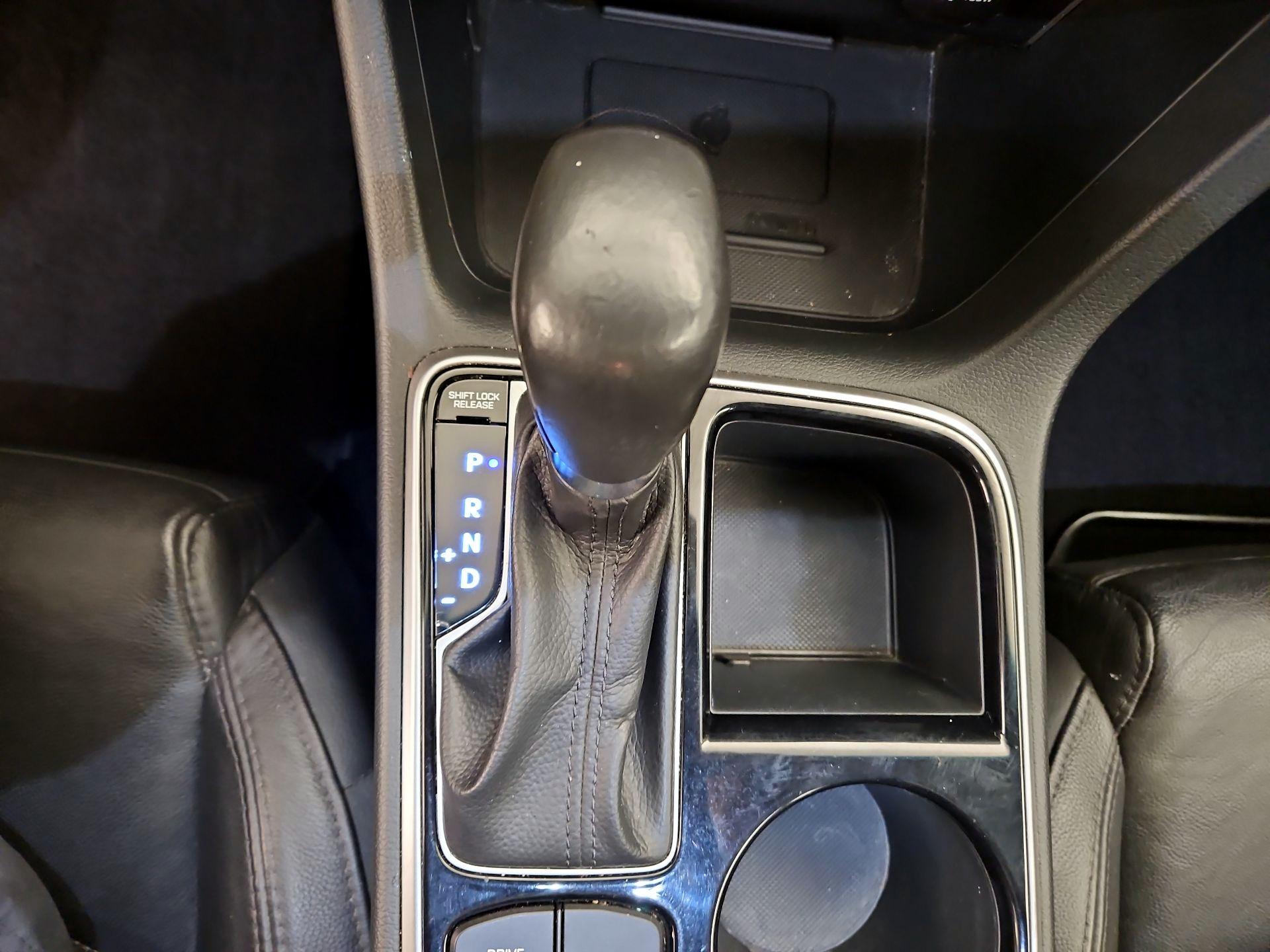 Thumbnail: 2019 Hyundai Sonata - 17