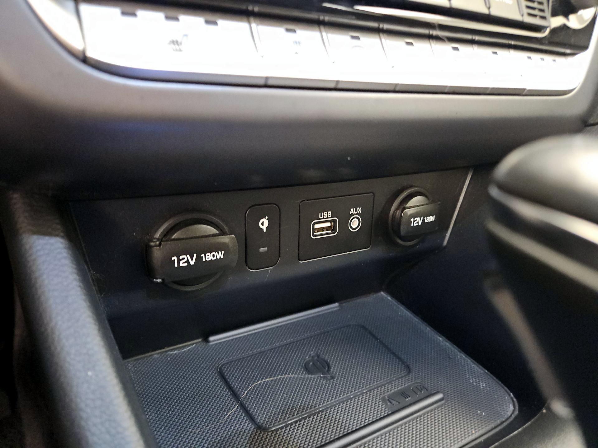 Thumbnail: 2019 Hyundai Sonata - 18