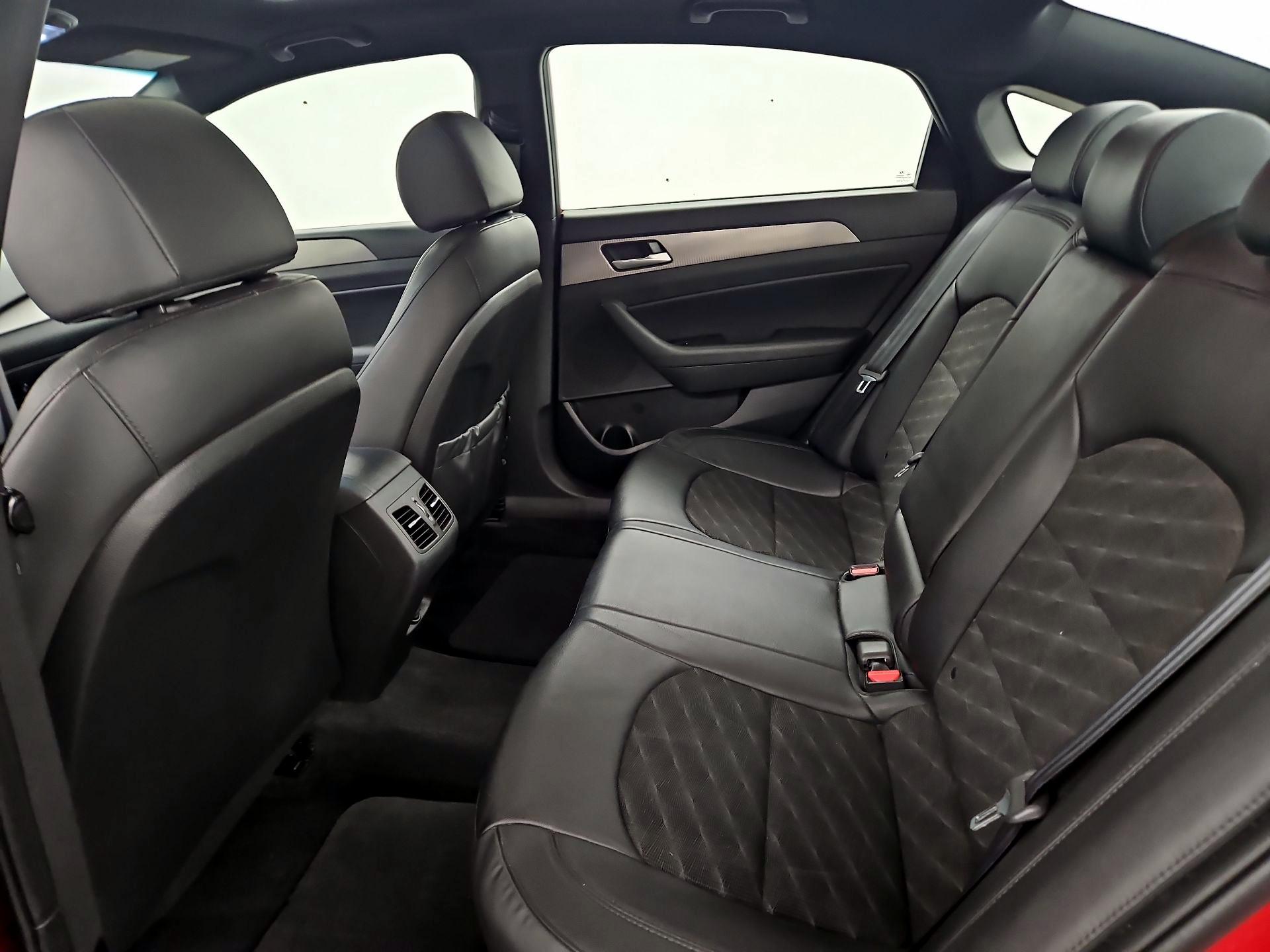 Thumbnail: 2019 Hyundai Sonata - 20