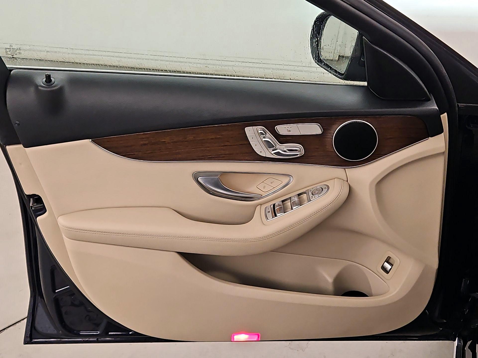 Thumbnail: 2019 Mercedes-Benz C-Class - 12