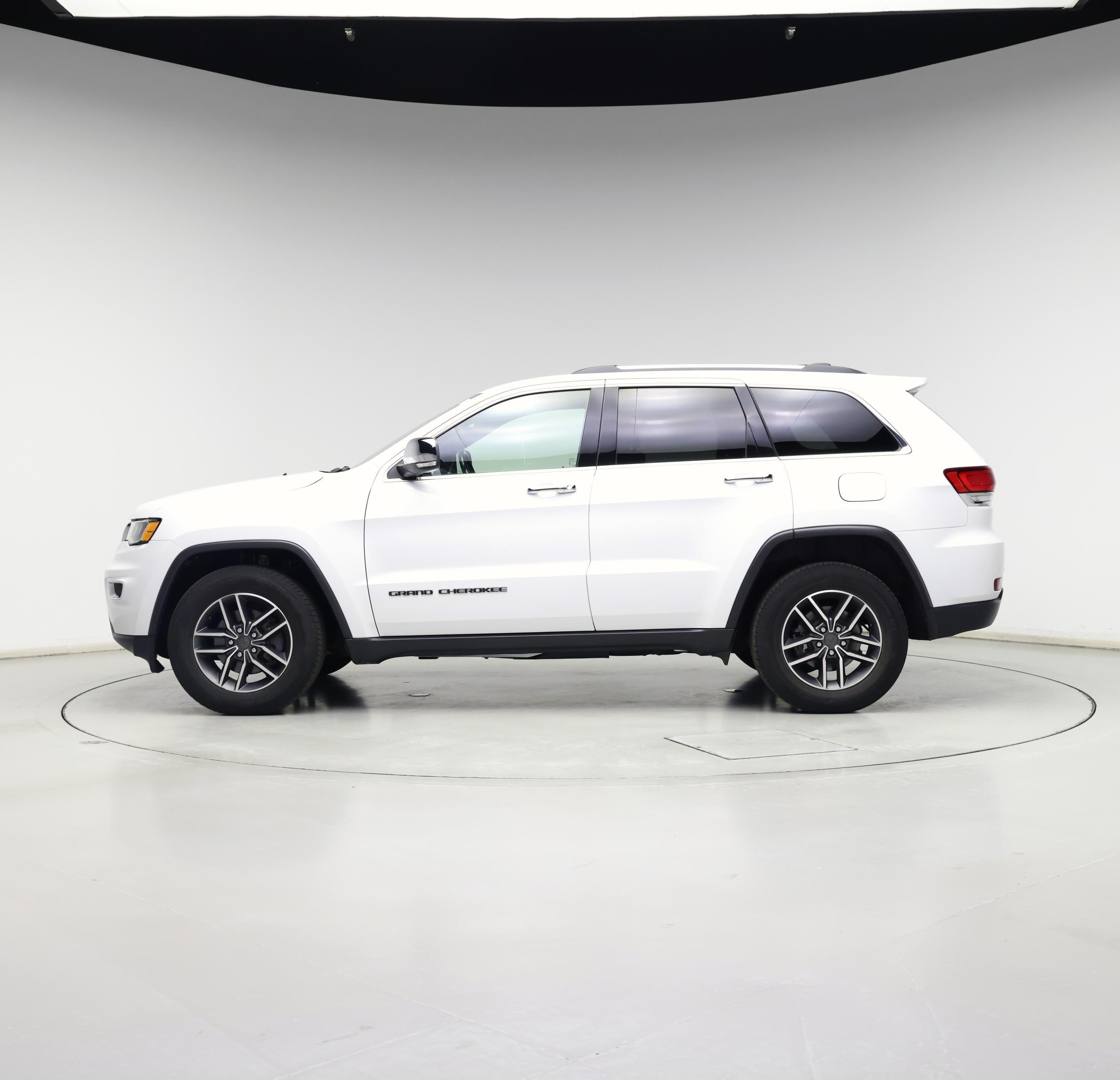 Thumbnail: 2020 Jeep Grand Cherokee - 3