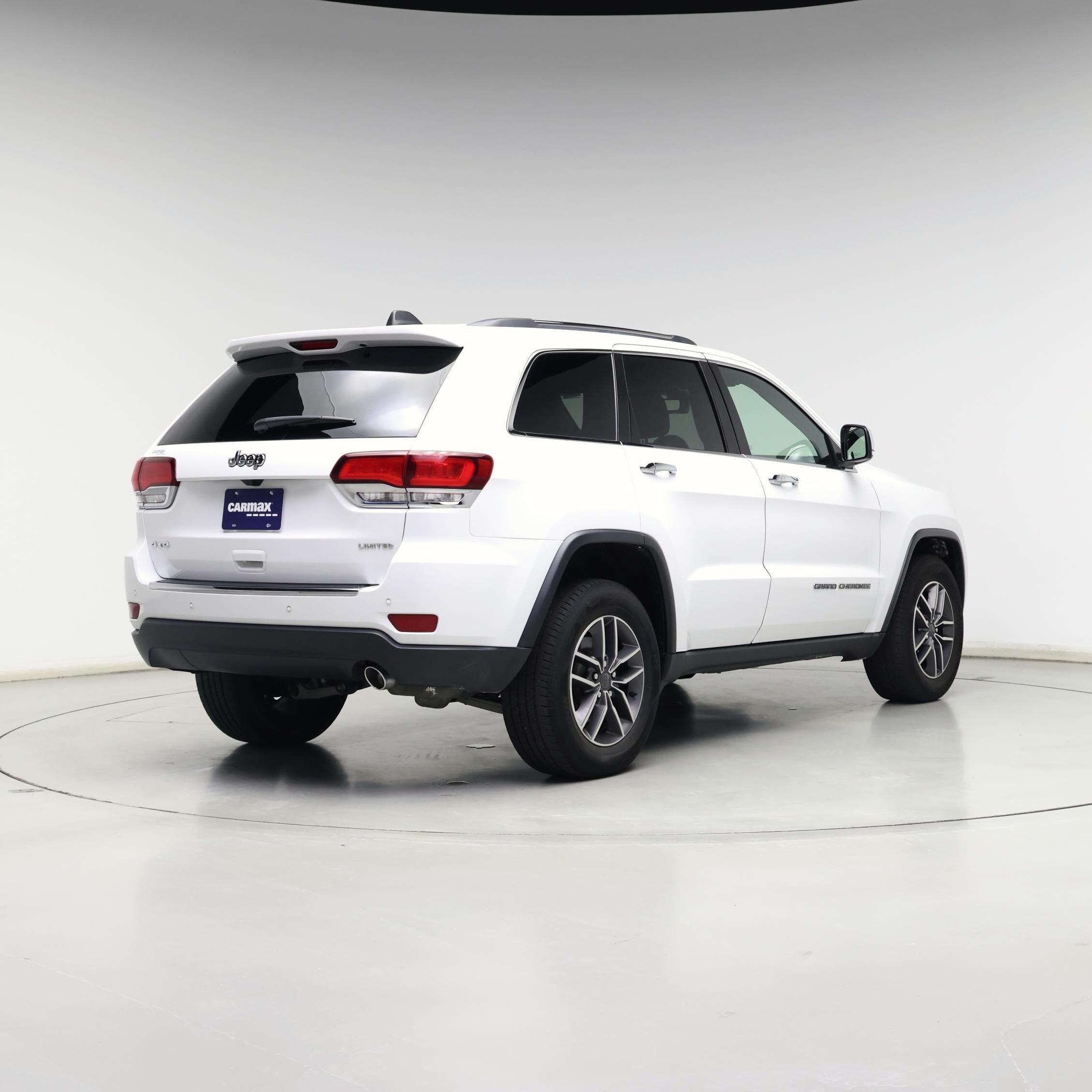 Thumbnail: 2020 Jeep Grand Cherokee - 8