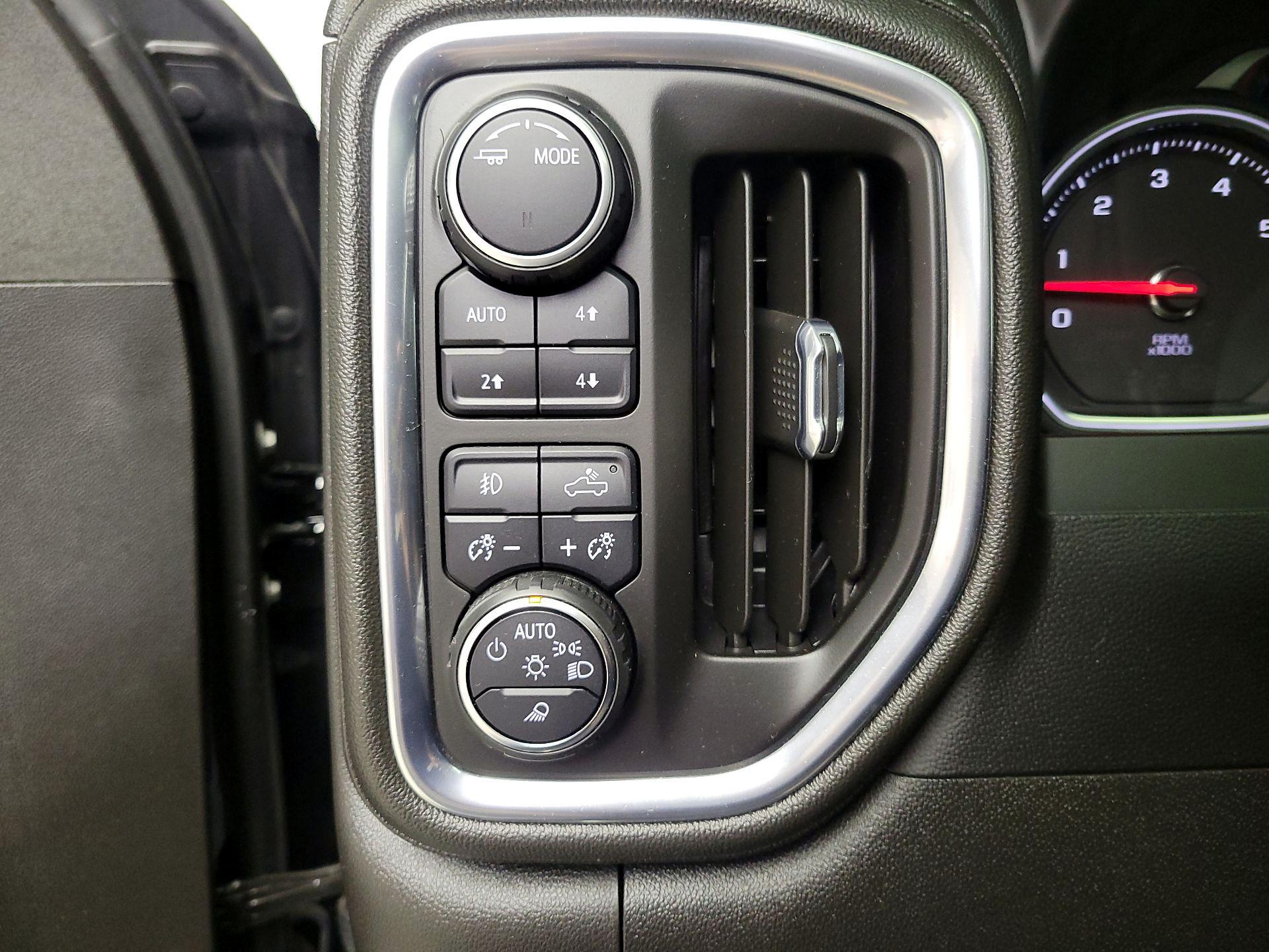 Thumbnail: 2022 Chevrolet Silverado 1500 - 13