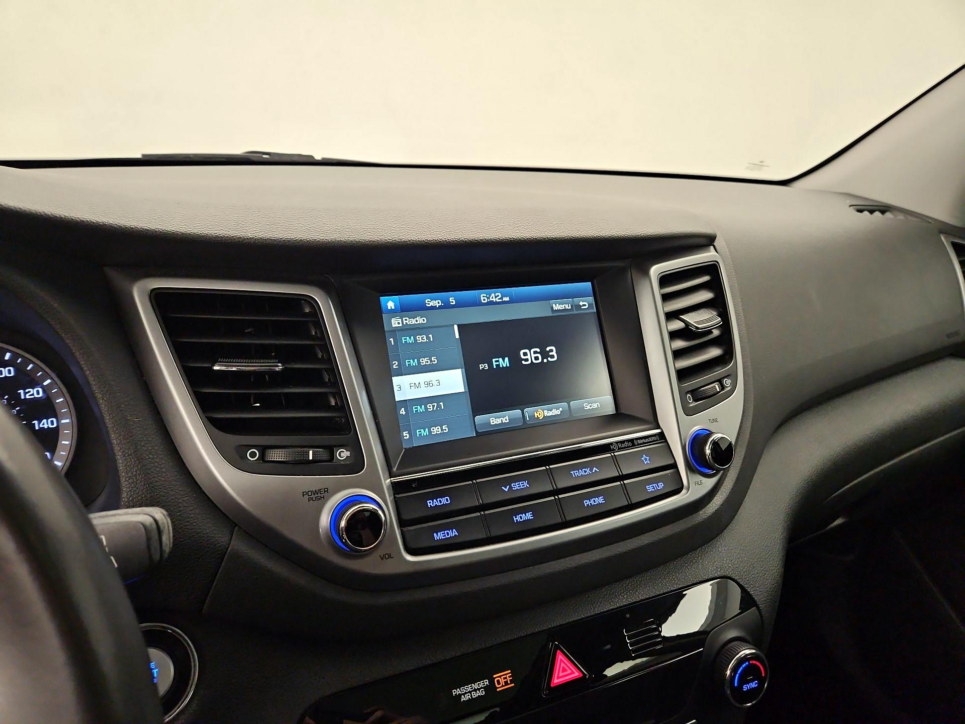 Thumbnail: 2018 Hyundai Tucson - 15