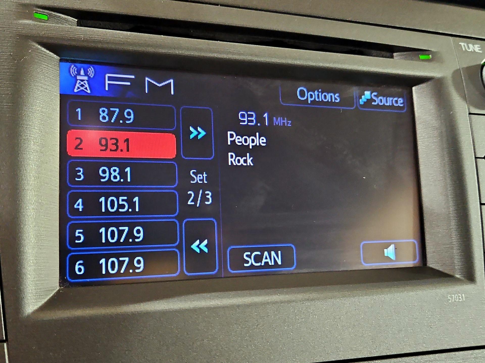Thumbnail: 2015 Toyota Prius - 15