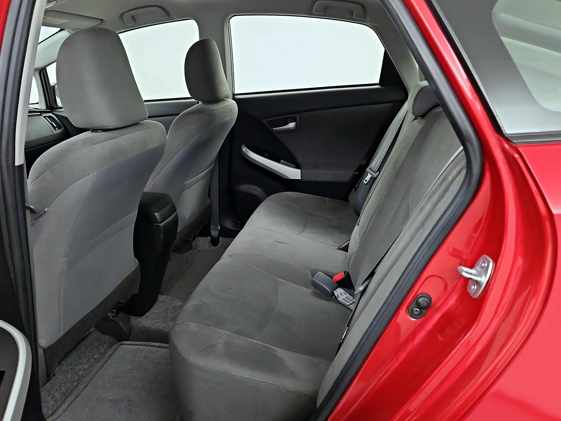 Thumbnail: 2015 Toyota Prius - 18