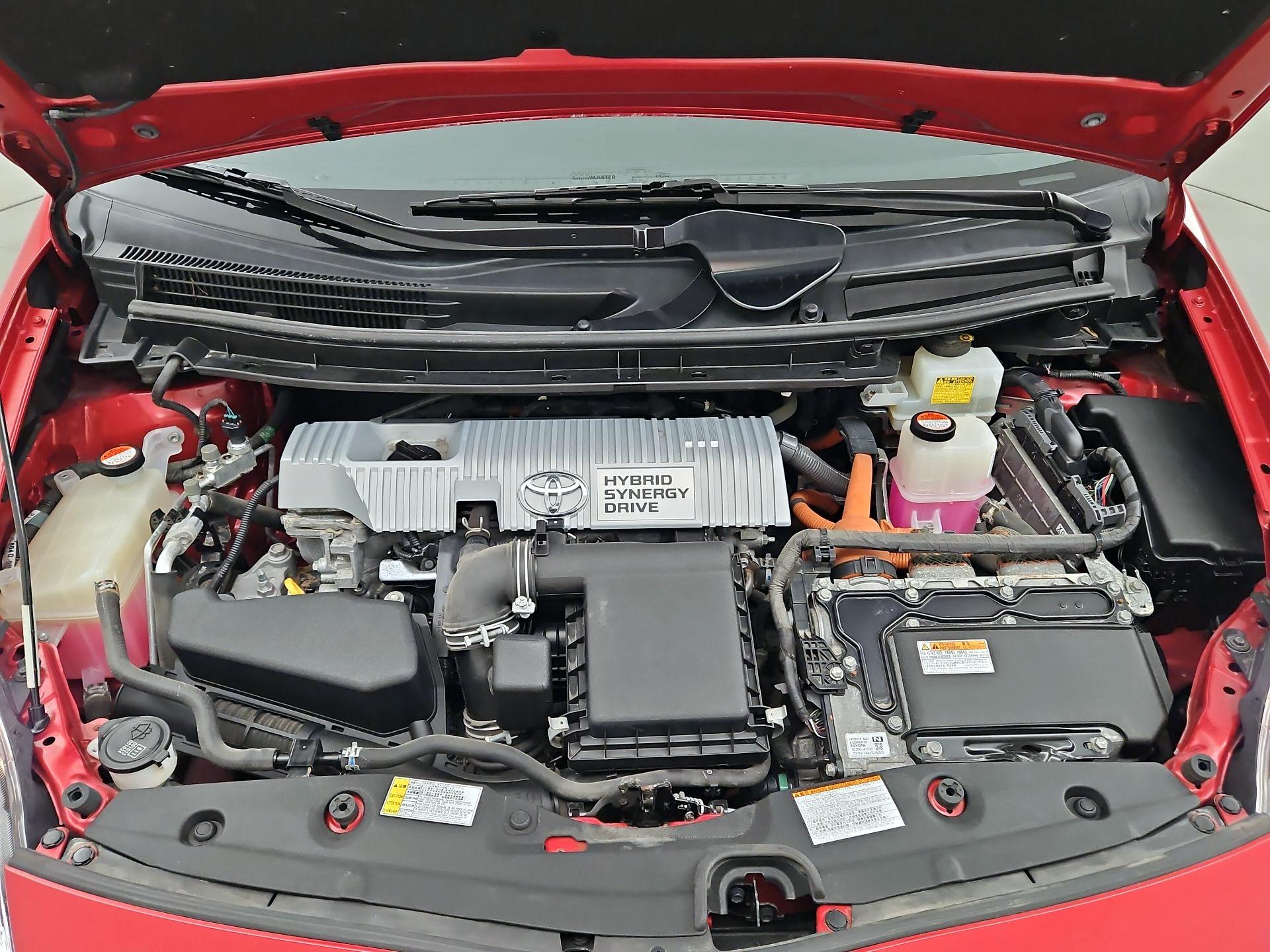 Thumbnail: 2015 Toyota Prius - 20