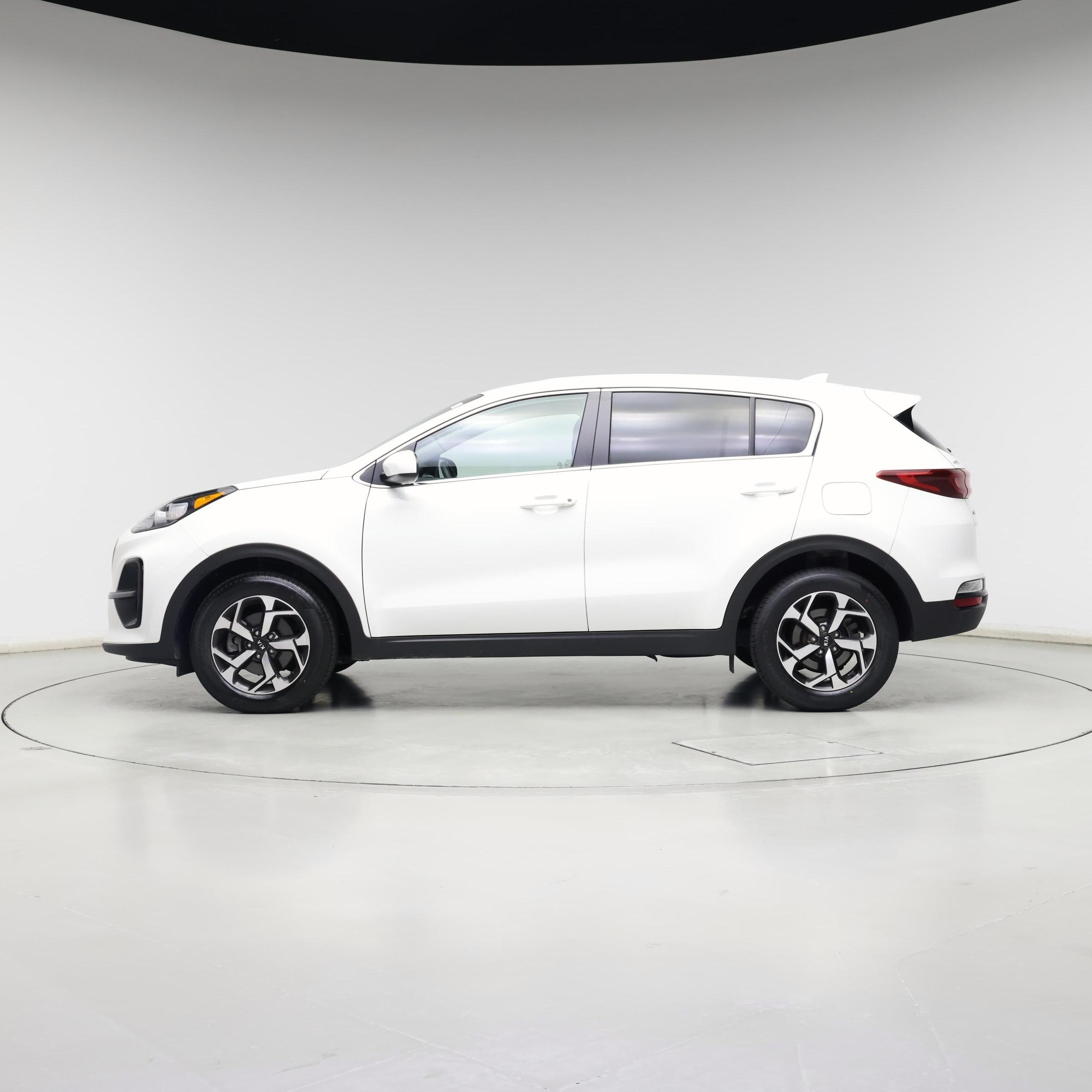 Thumbnail: 2021 Kia Sportage - 3