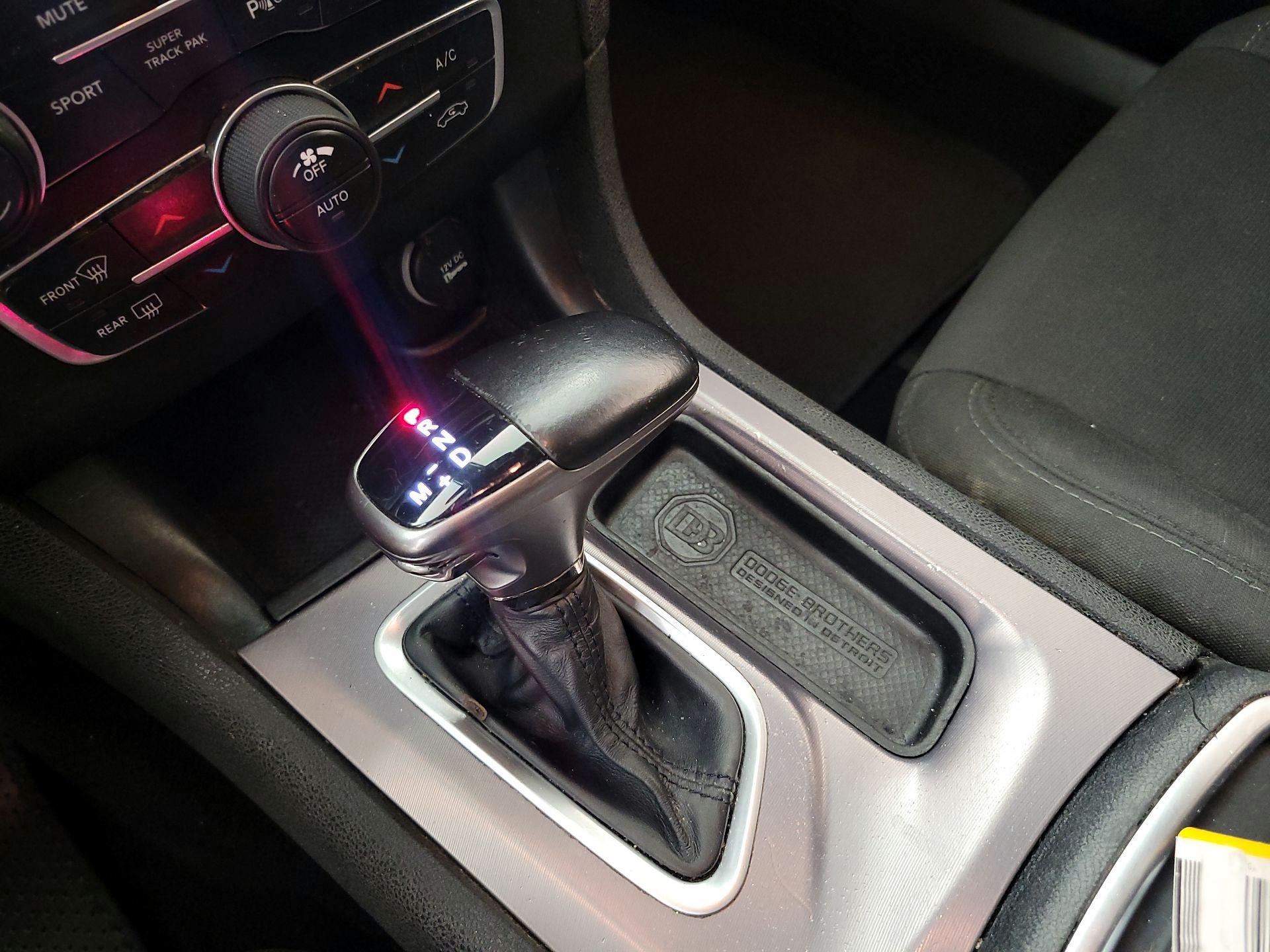 Thumbnail: 2019 Dodge Charger - 17