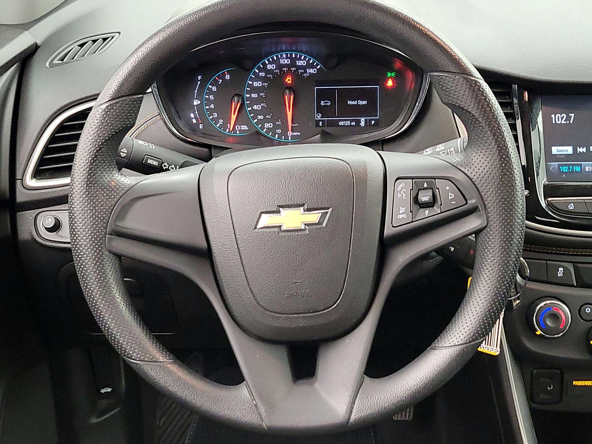Thumbnail: 2017 Chevrolet Trax - 10